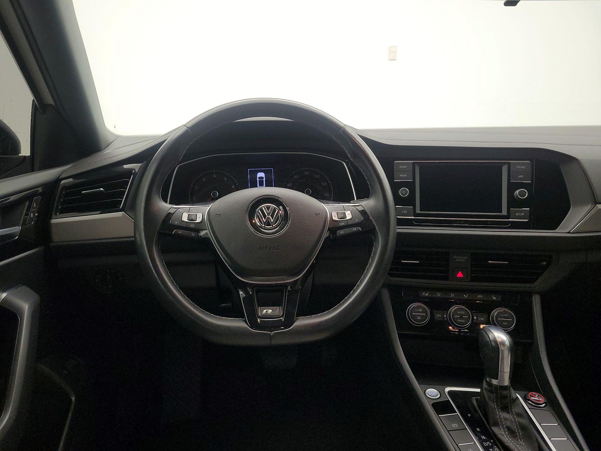 Thumbnail: 2019 Volkswagen Jetta - 10