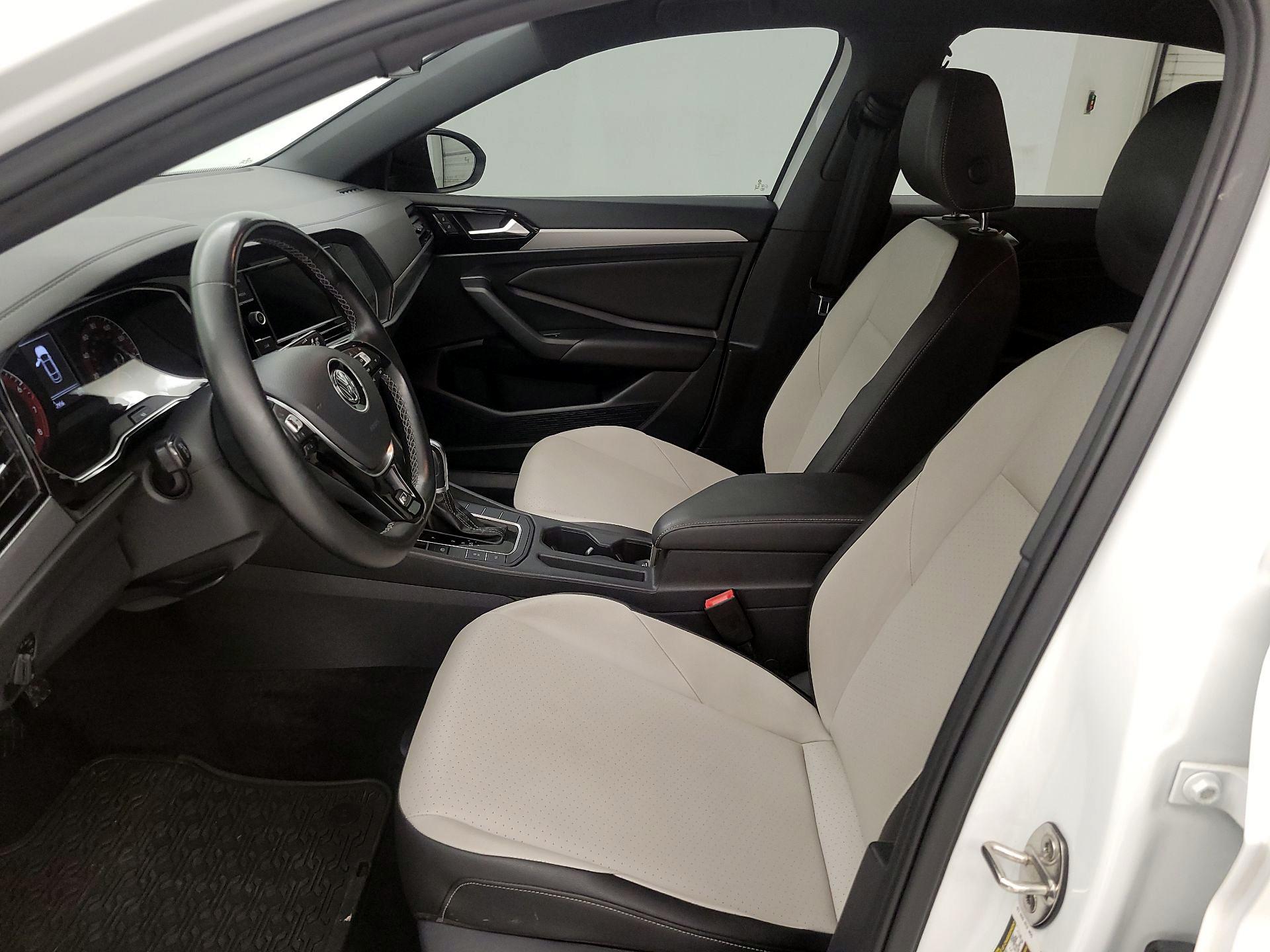 Thumbnail: 2019 Volkswagen Jetta - 11