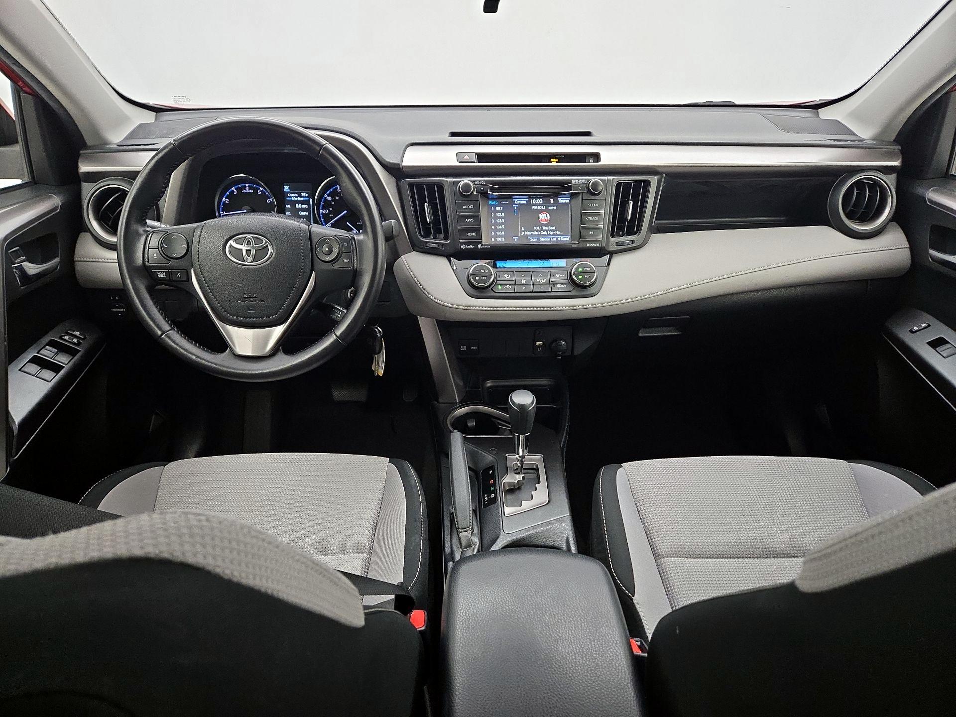 Thumbnail: 2016 Toyota RAV4 - 9