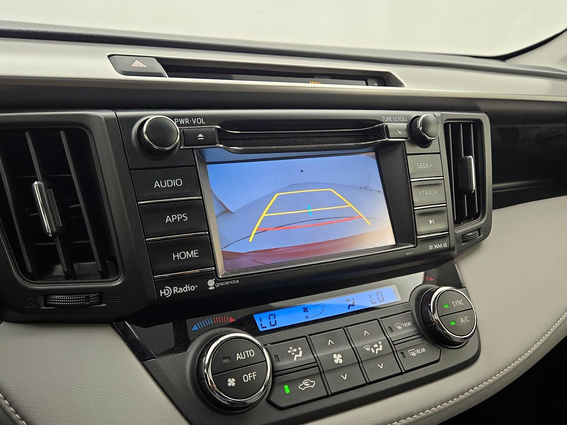 Thumbnail: 2016 Toyota RAV4 - 14