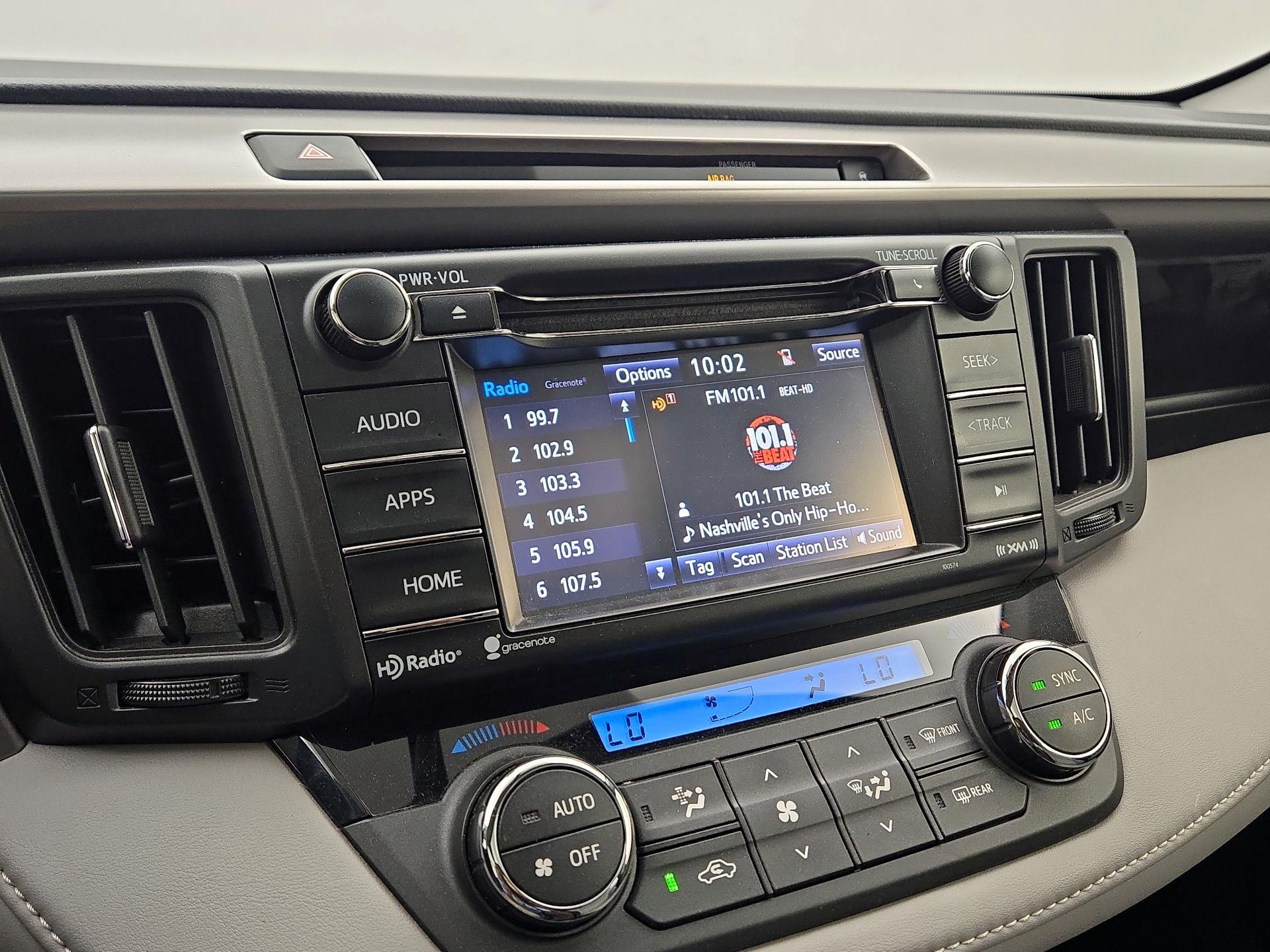 Thumbnail: 2016 Toyota RAV4 - 15