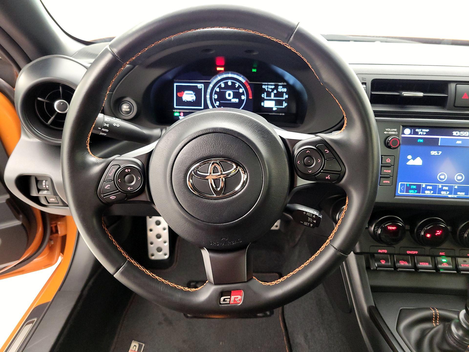 Thumbnail: 2023 Toyota GR86 - 10