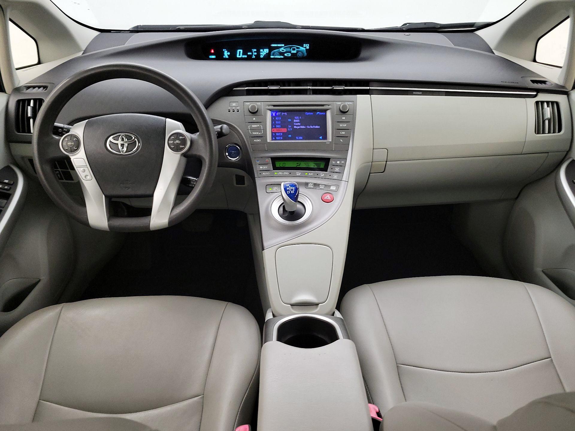 Thumbnail: 2013 Toyota Prius - 9