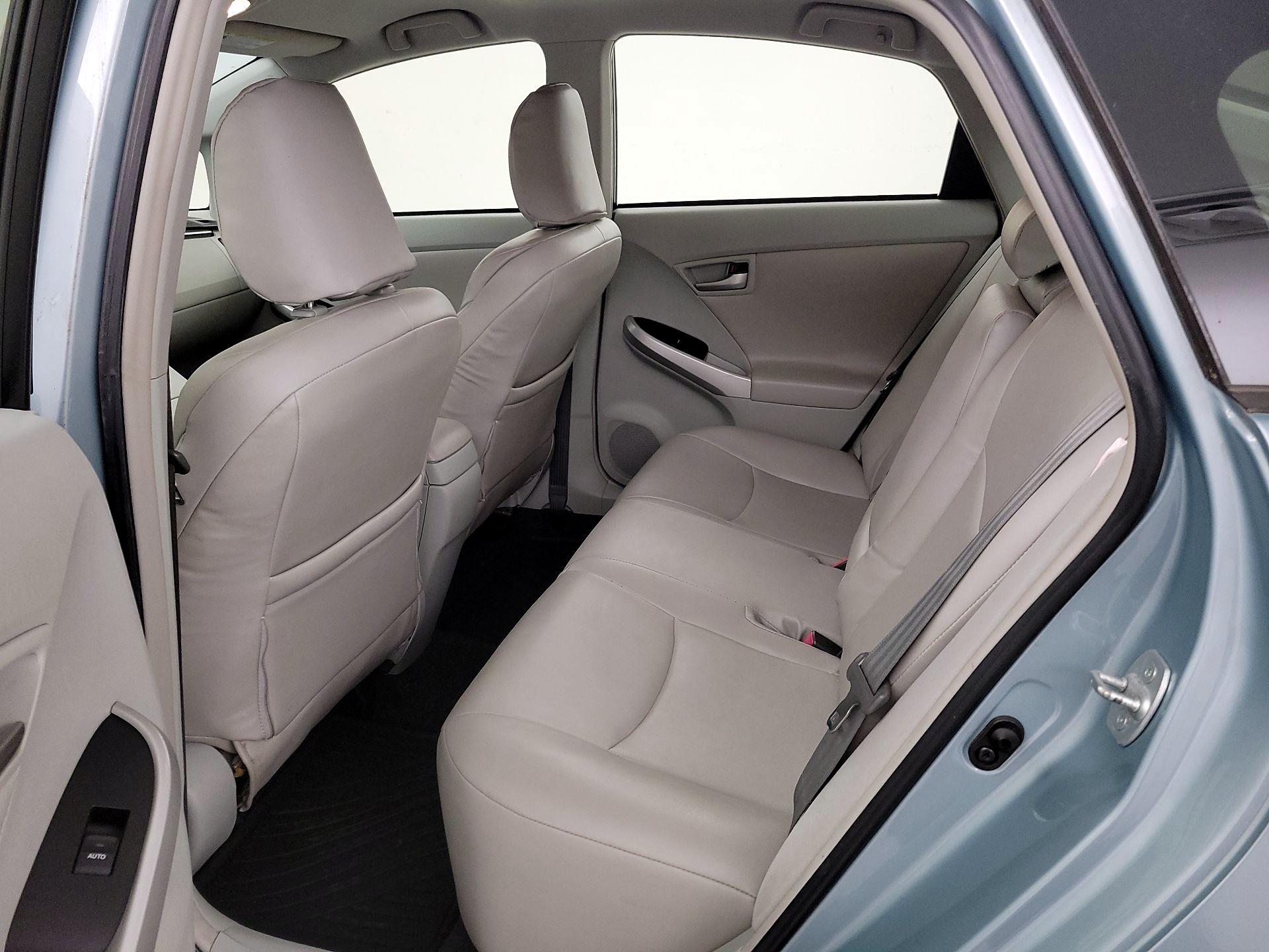 Thumbnail: 2013 Toyota Prius - 17