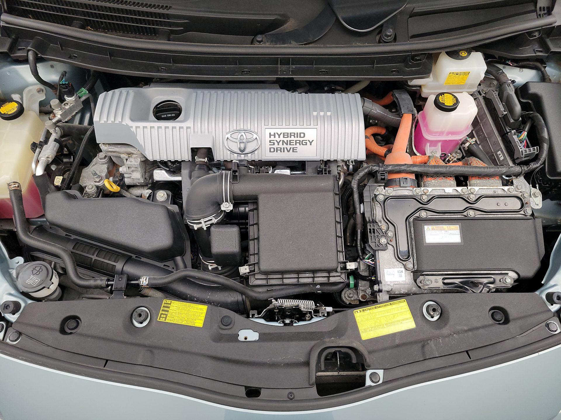 Thumbnail: 2013 Toyota Prius - 19