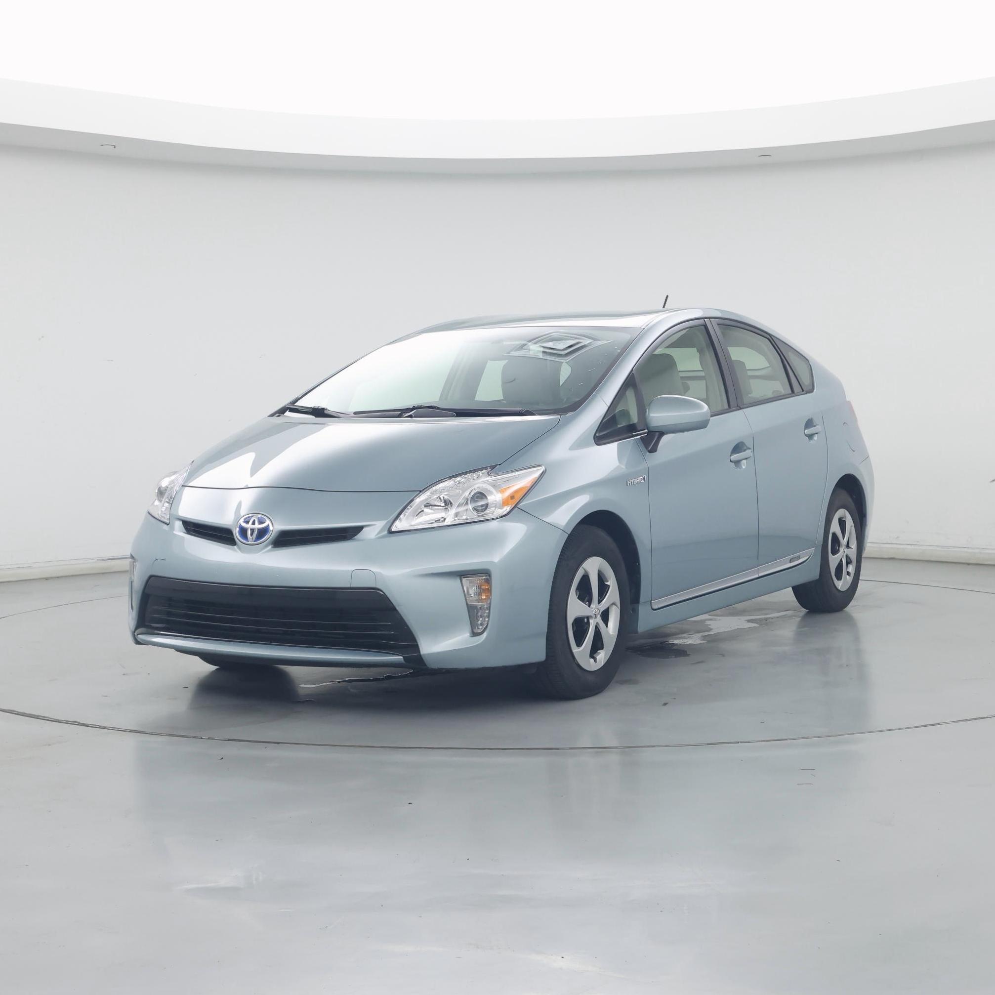 Thumbnail: 2013 Toyota Prius - 4