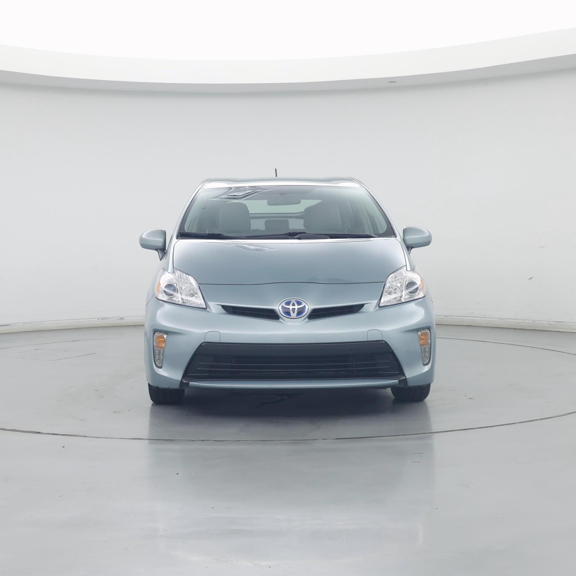 Thumbnail: 2013 Toyota Prius - 5