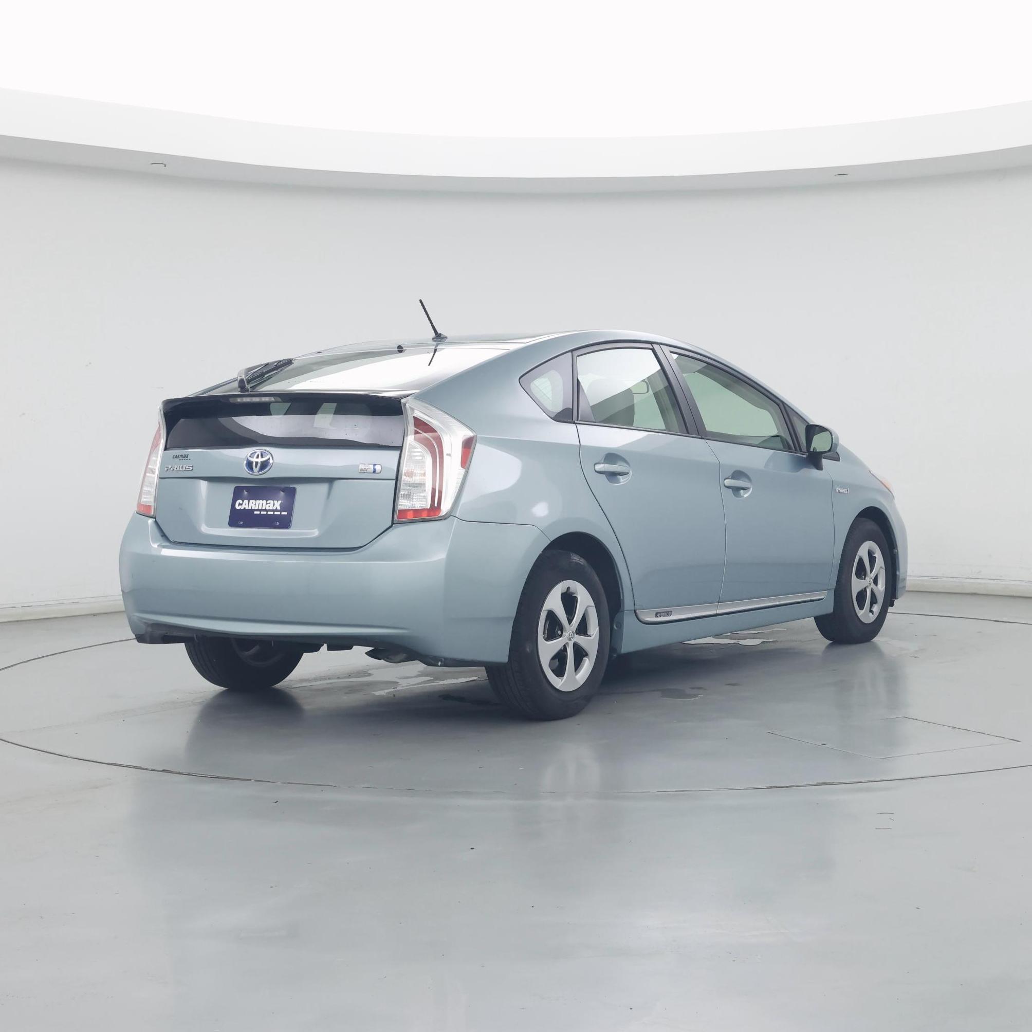 Thumbnail: 2013 Toyota Prius - 8