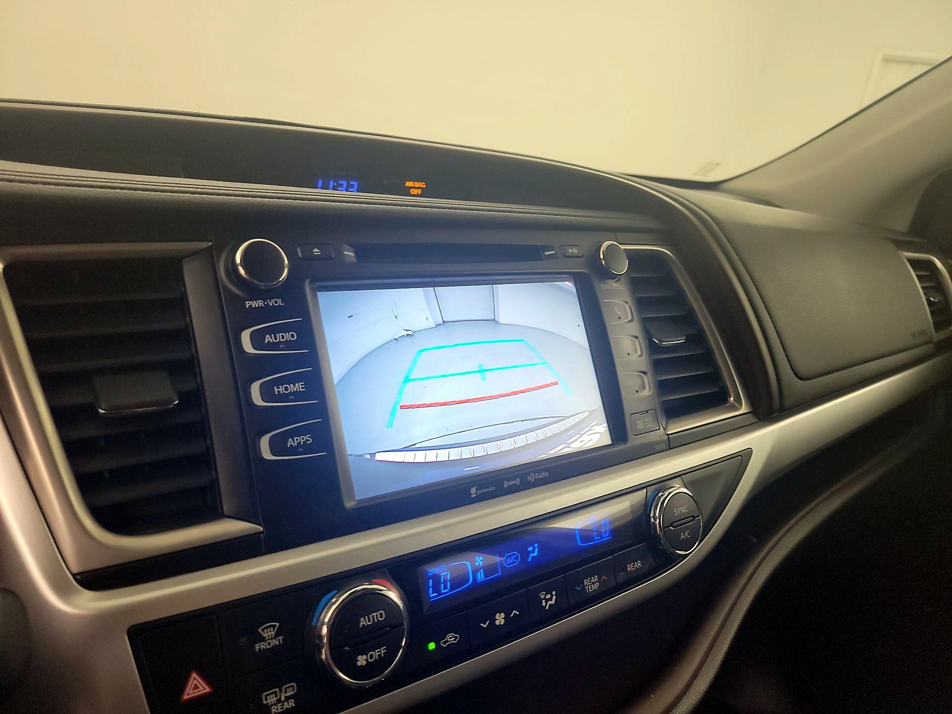 Thumbnail: 2018 Toyota Highlander - 14