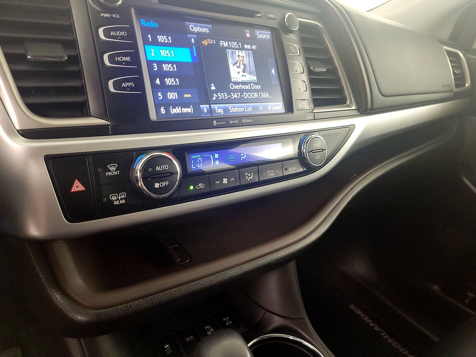 Thumbnail: 2018 Toyota Highlander - 16