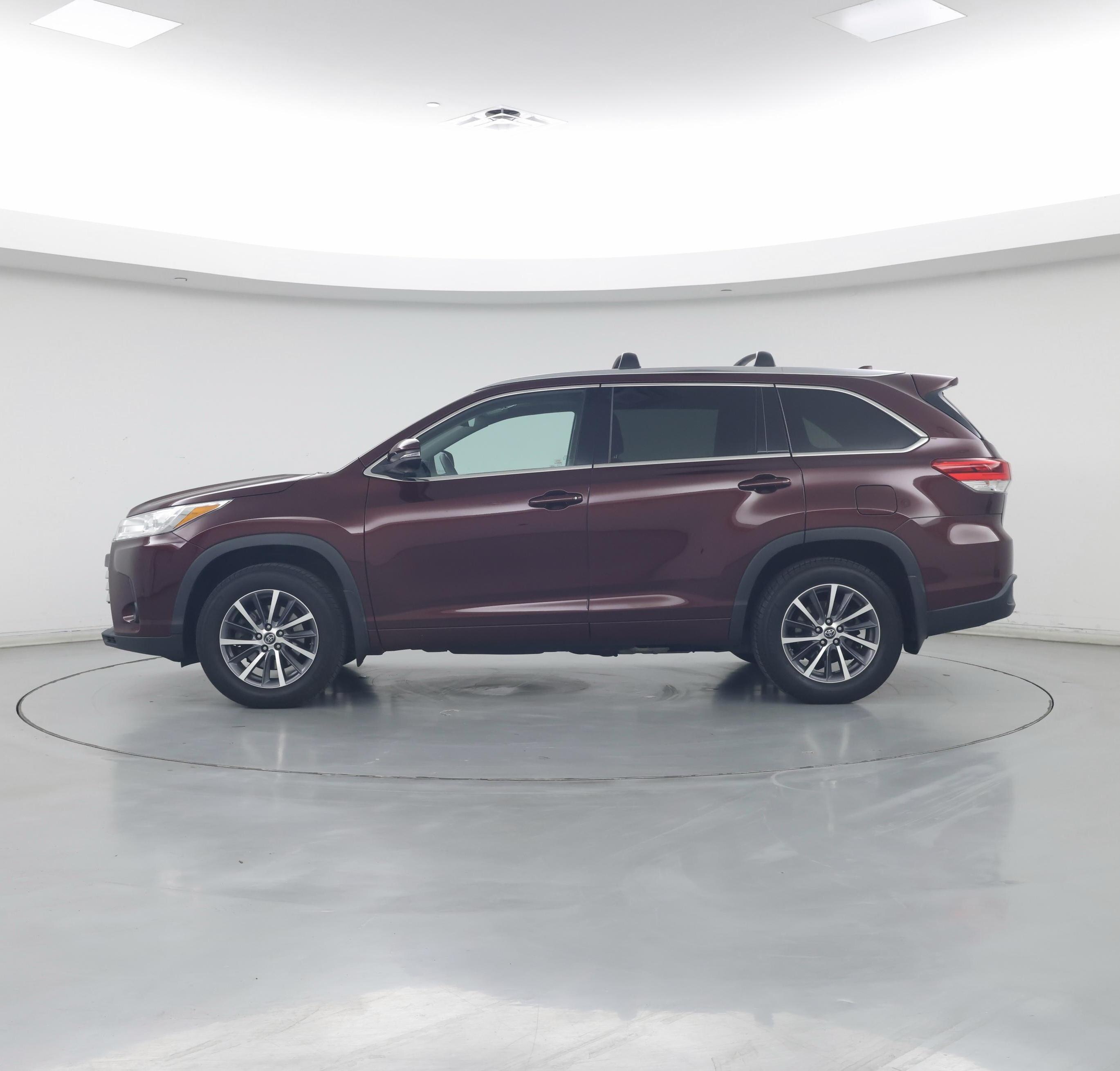 Thumbnail: 2018 Toyota Highlander - 3