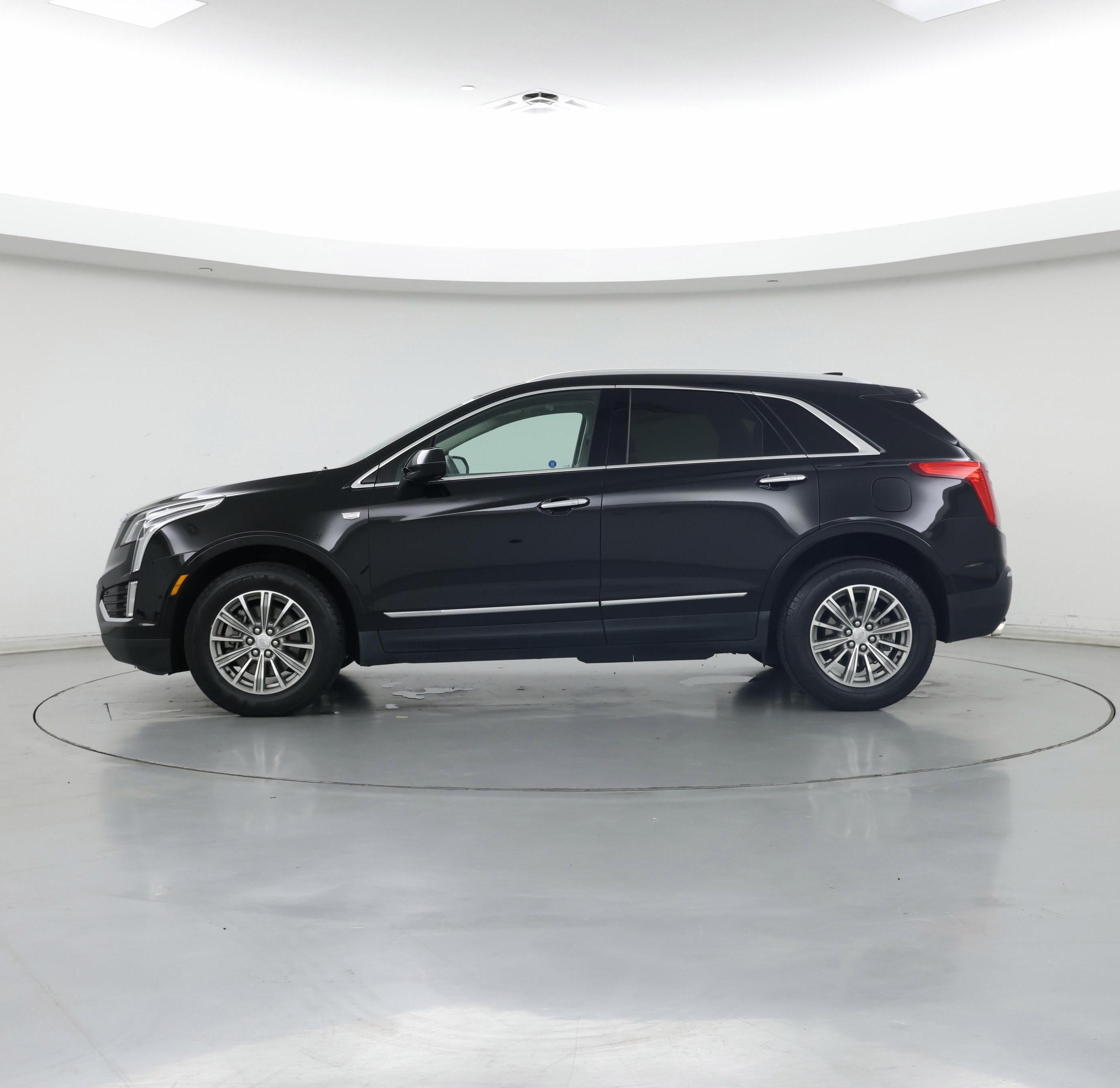 Thumbnail: 2018 Cadillac XT5 - 3