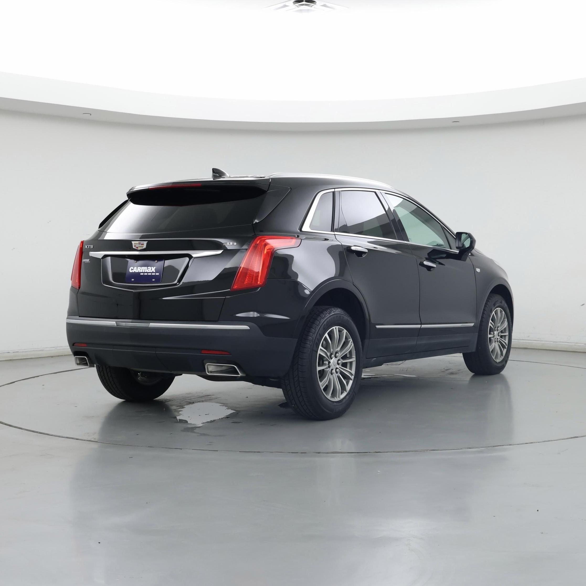 Thumbnail: 2018 Cadillac XT5 - 8