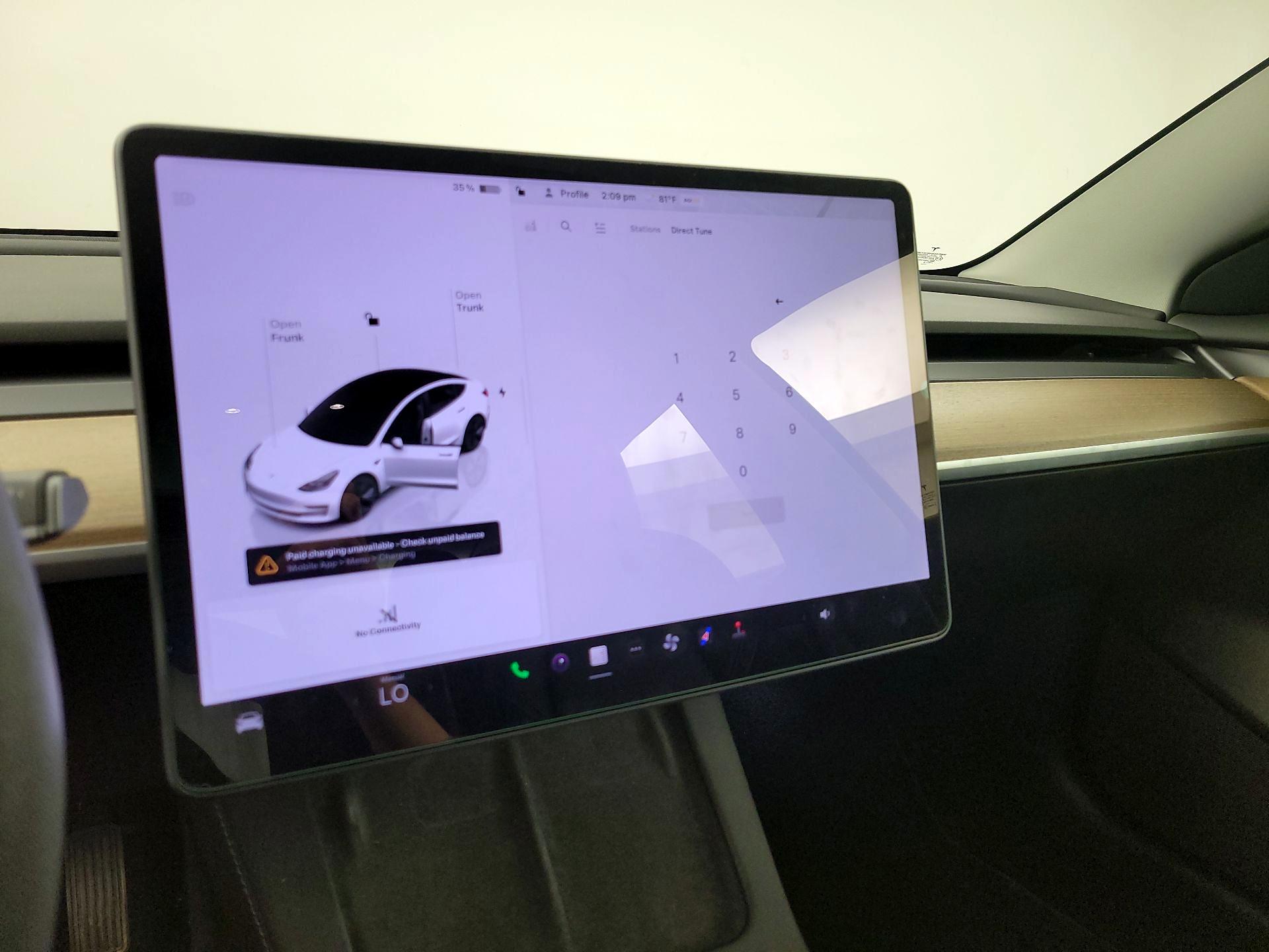 Thumbnail: 2022 Tesla Model 3 - 15