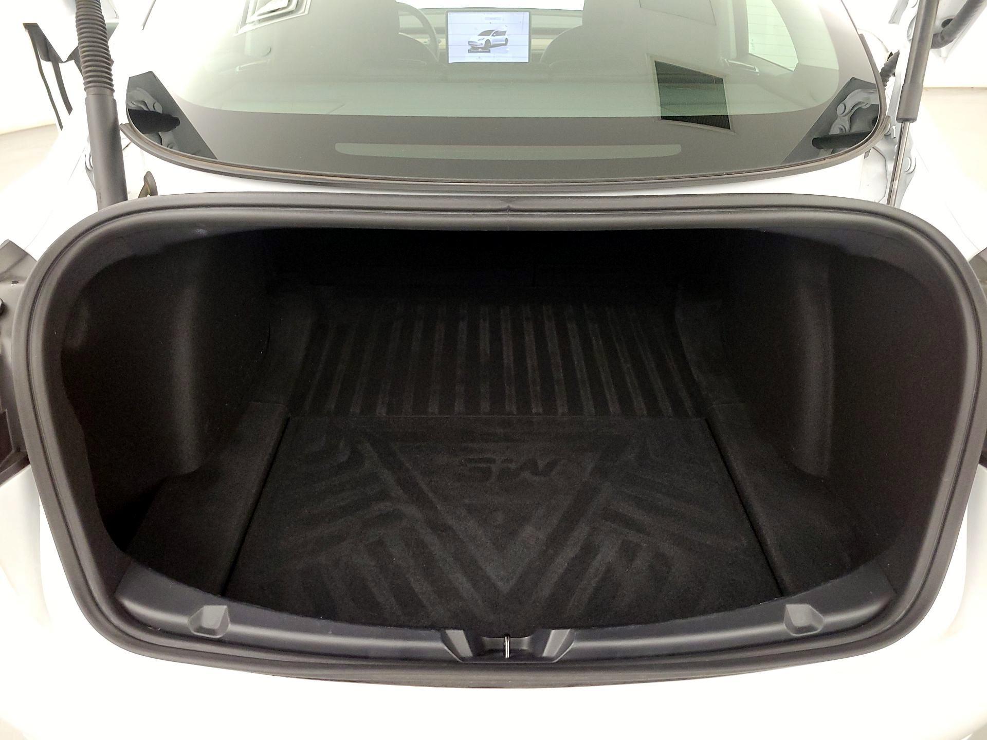 Thumbnail: 2022 Tesla Model 3 - 20
