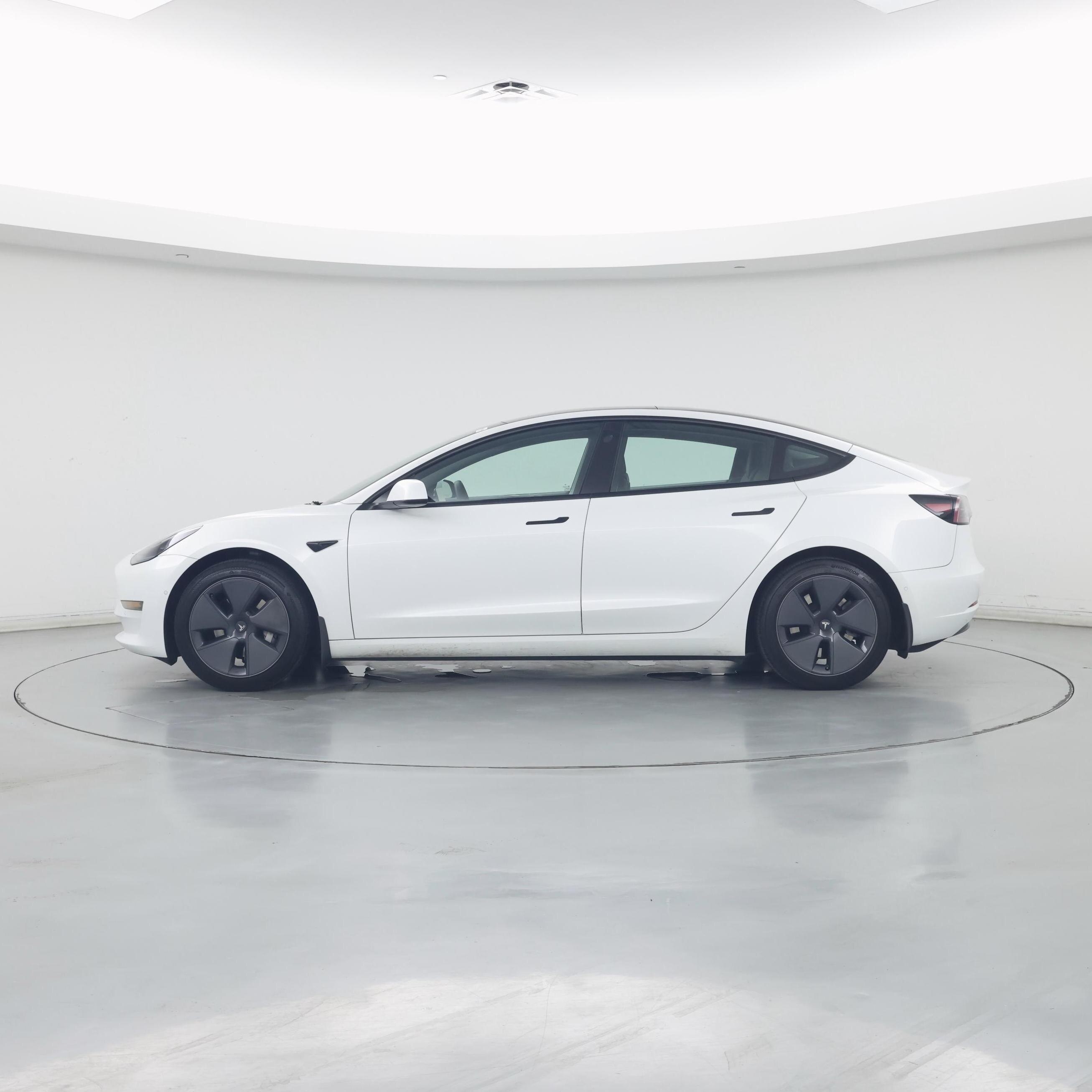 Thumbnail: 2022 Tesla Model 3 - 3