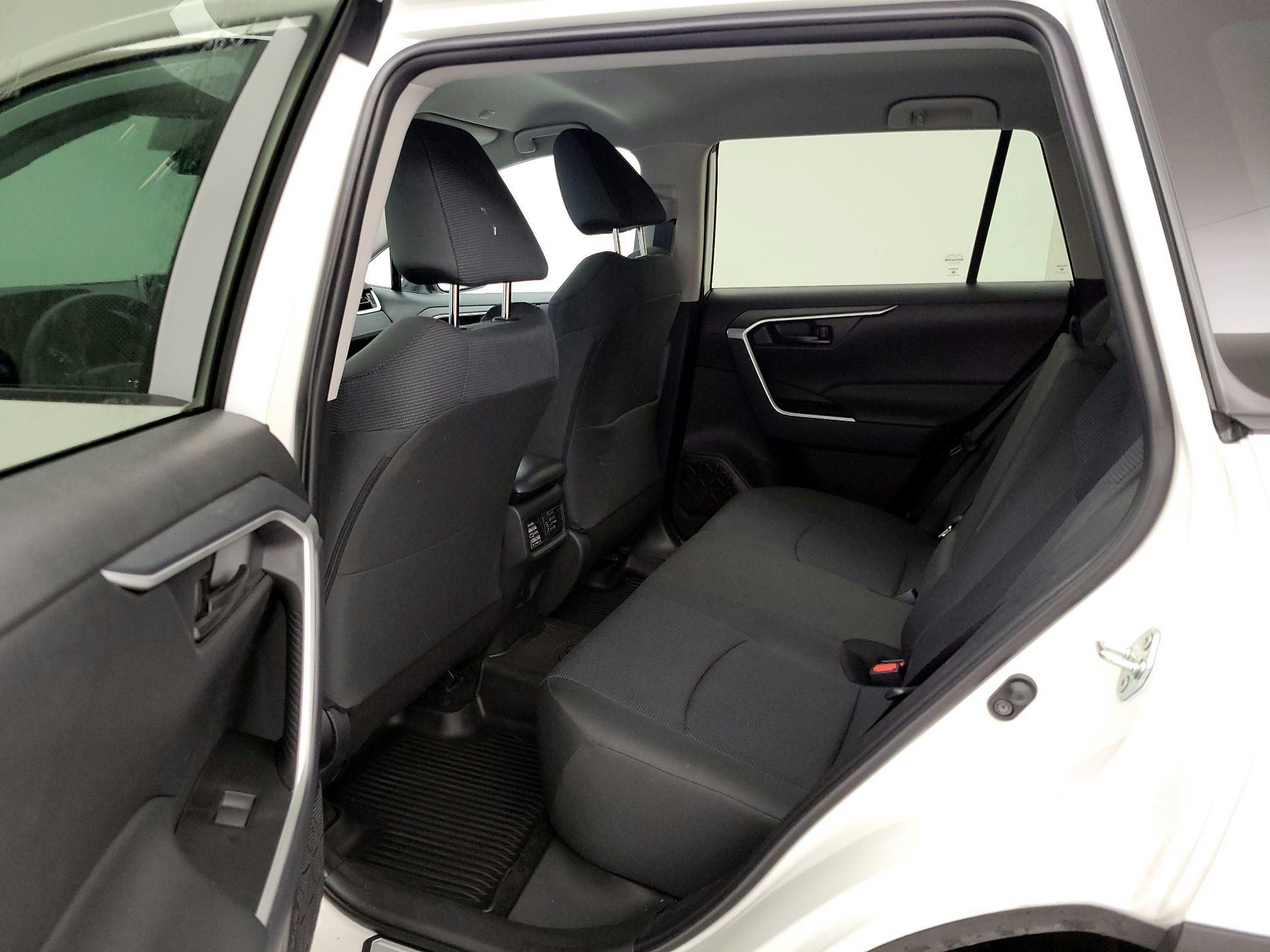 Thumbnail: 2024 Toyota RAV4 - 17