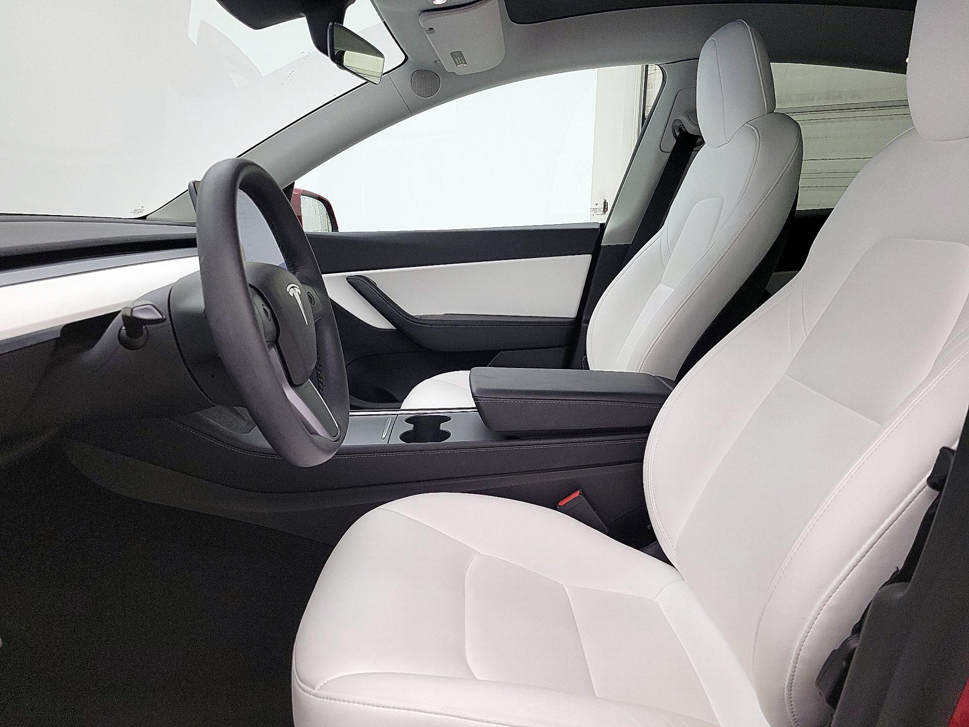 Thumbnail: 2022 Tesla Model Y - 11