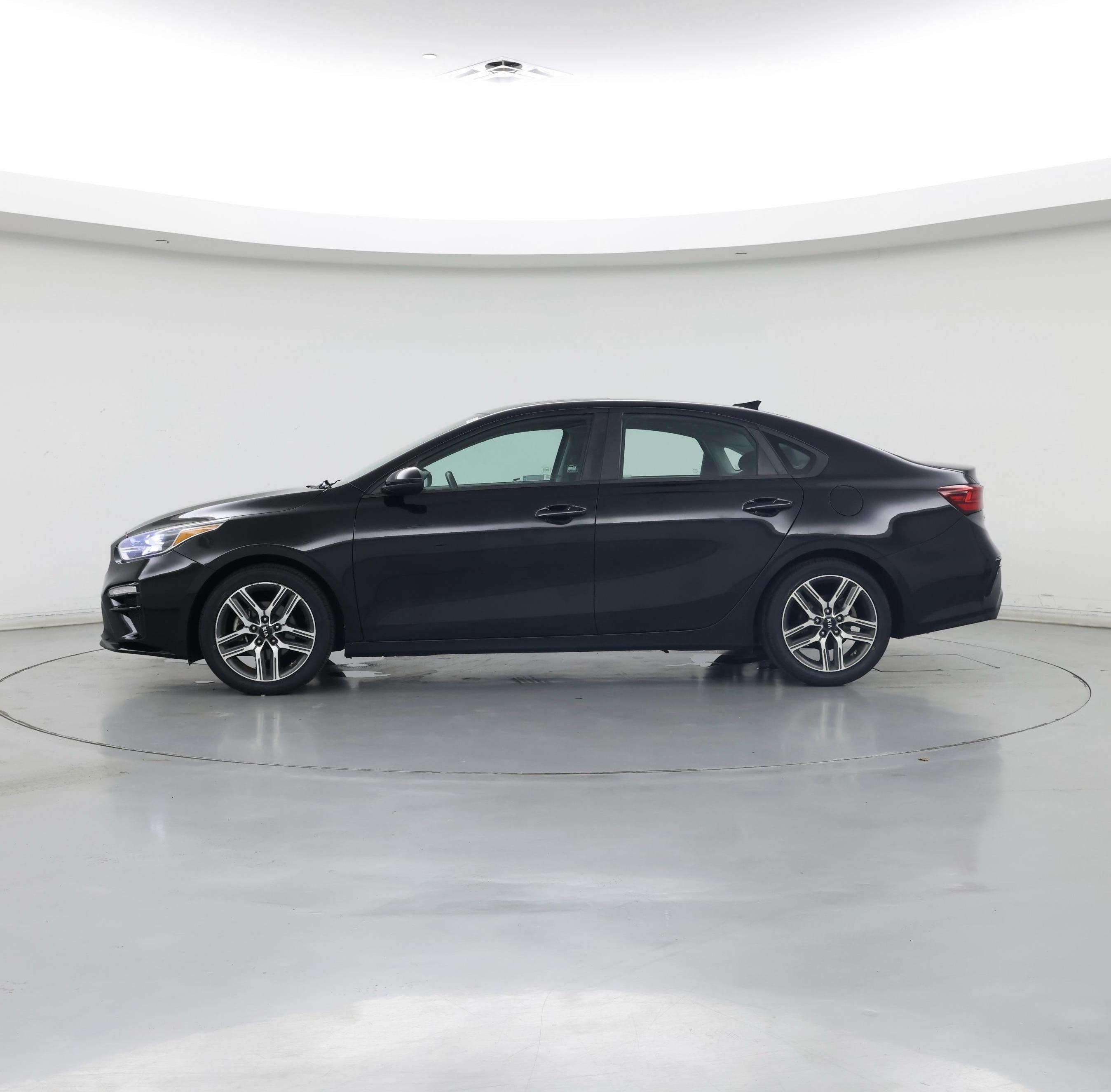 Thumbnail: 2019 Kia Forte - 3
