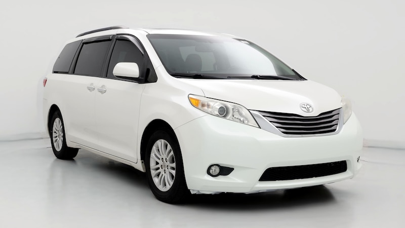 2016 Toyota Sienna XLE Premium Hero Image