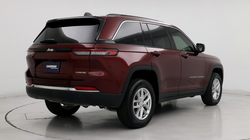 2024 Jeep Grand Cherokee Laredo 8