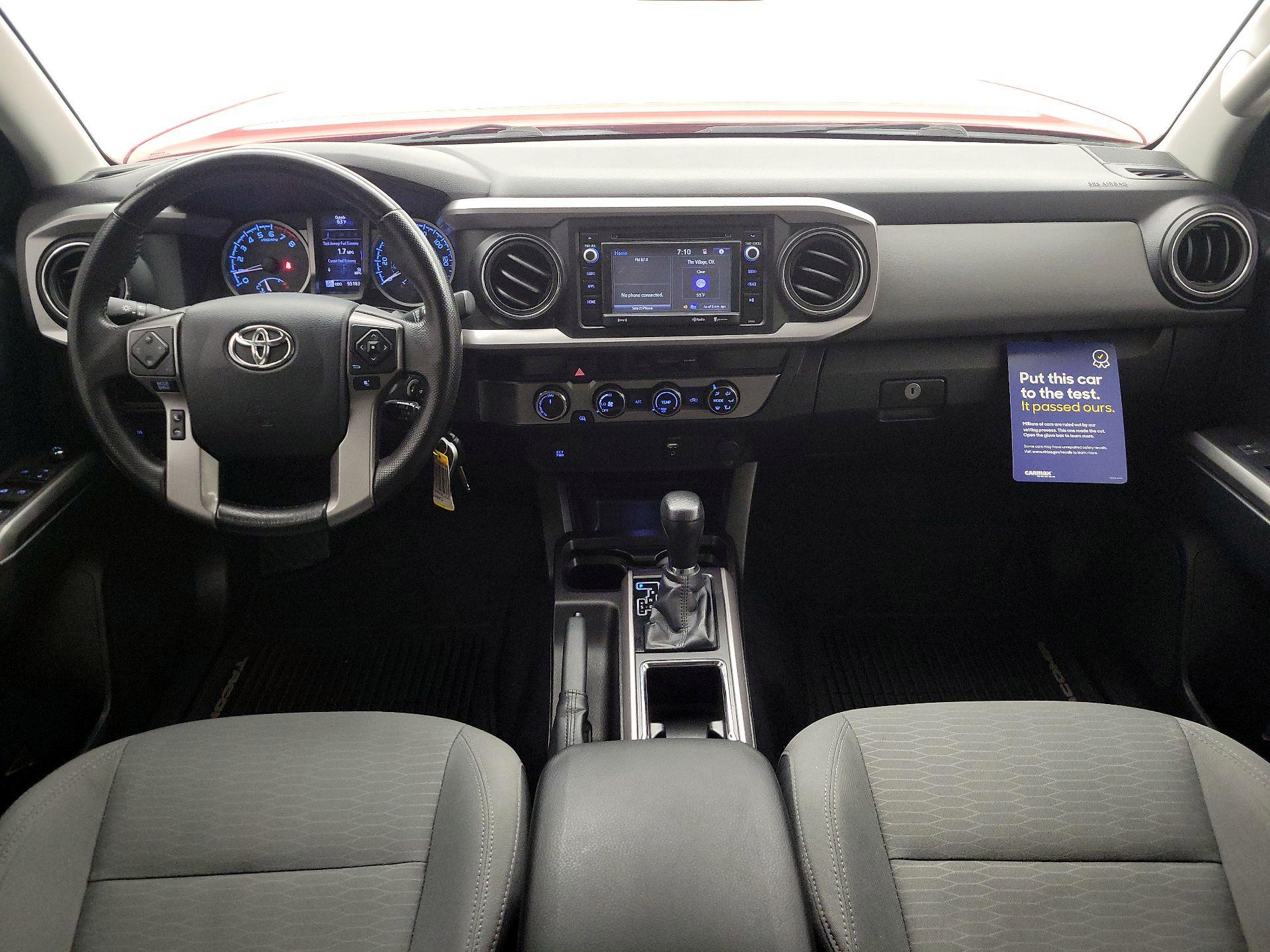 Thumbnail: 2016 Toyota Tacoma - 9