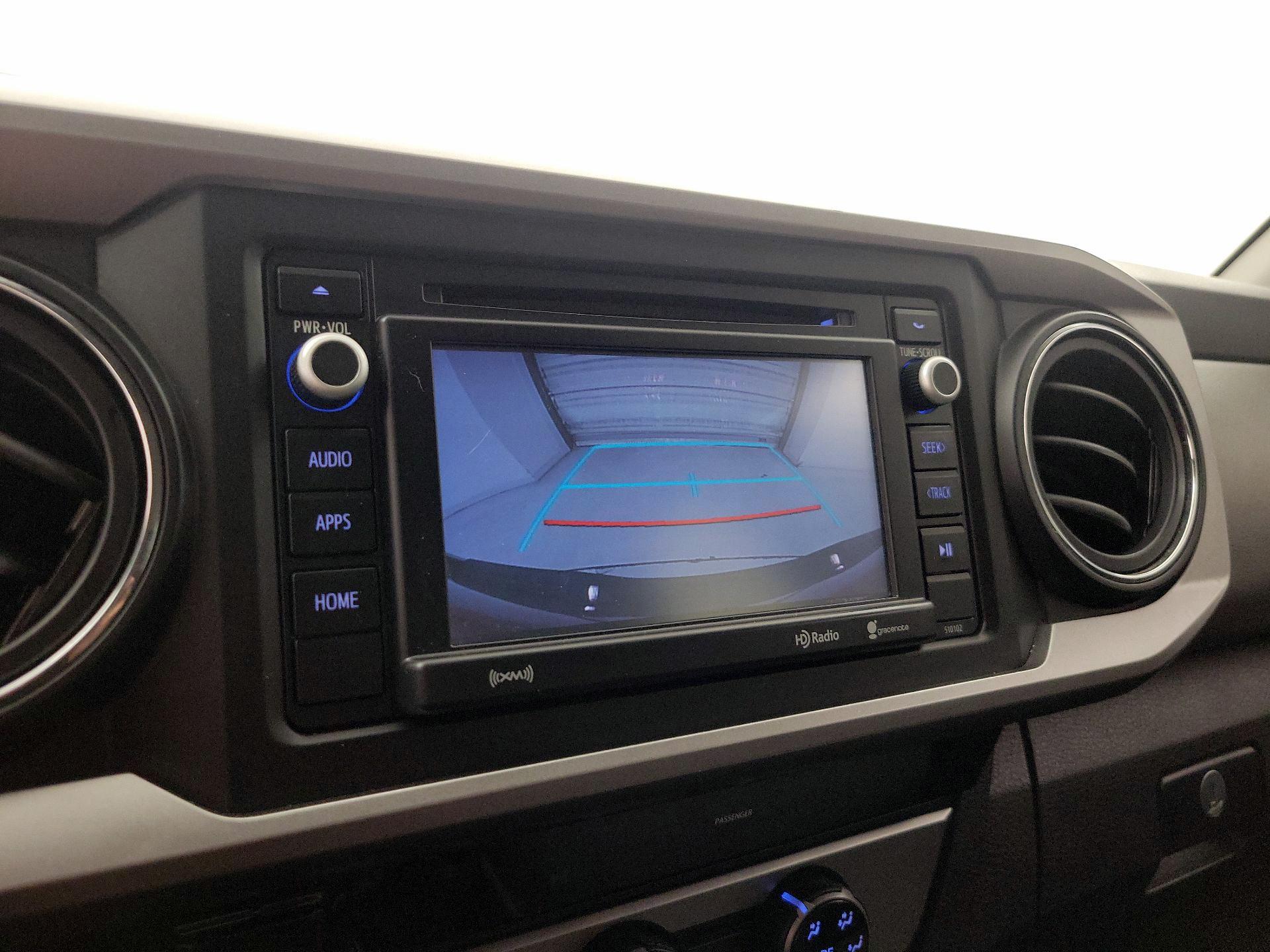 Thumbnail: 2016 Toyota Tacoma - 14