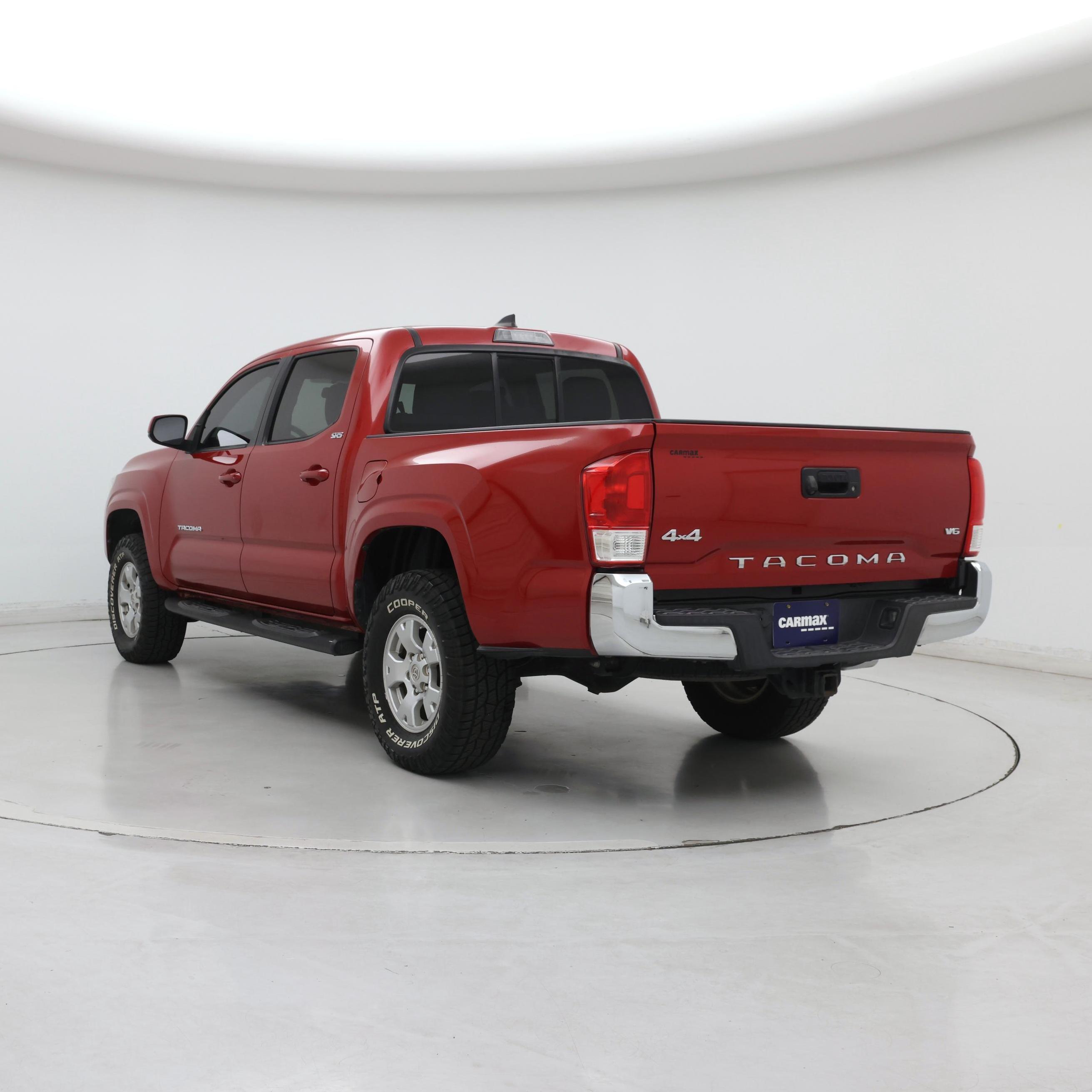 Thumbnail: 2016 Toyota Tacoma - 2