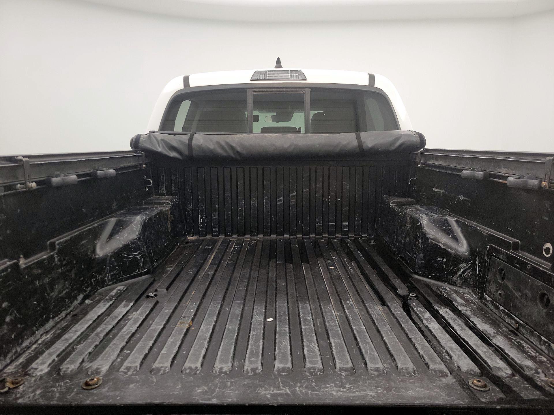 Thumbnail: 2022 Toyota Tacoma - 20