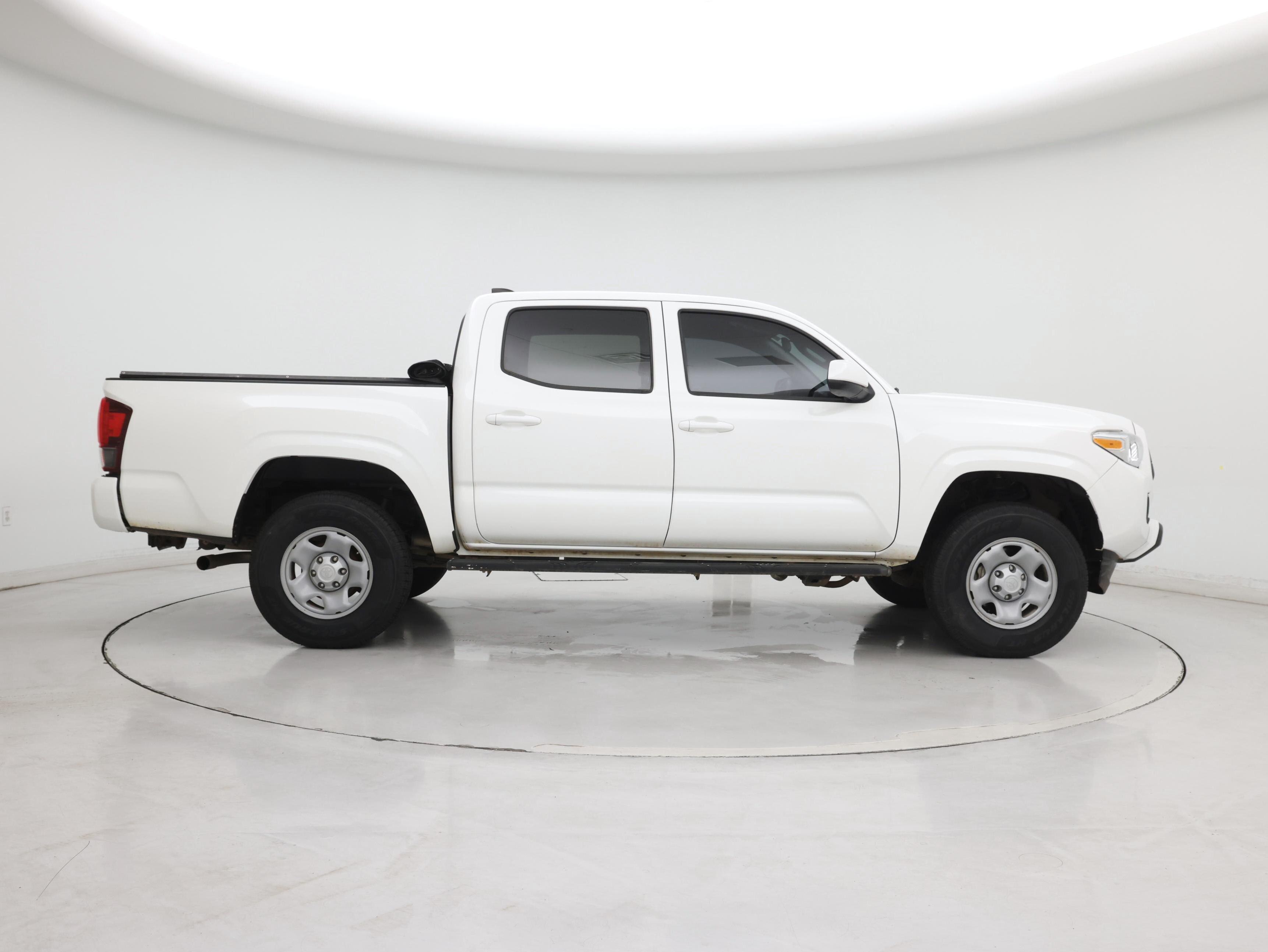 Thumbnail: 2022 Toyota Tacoma - 7