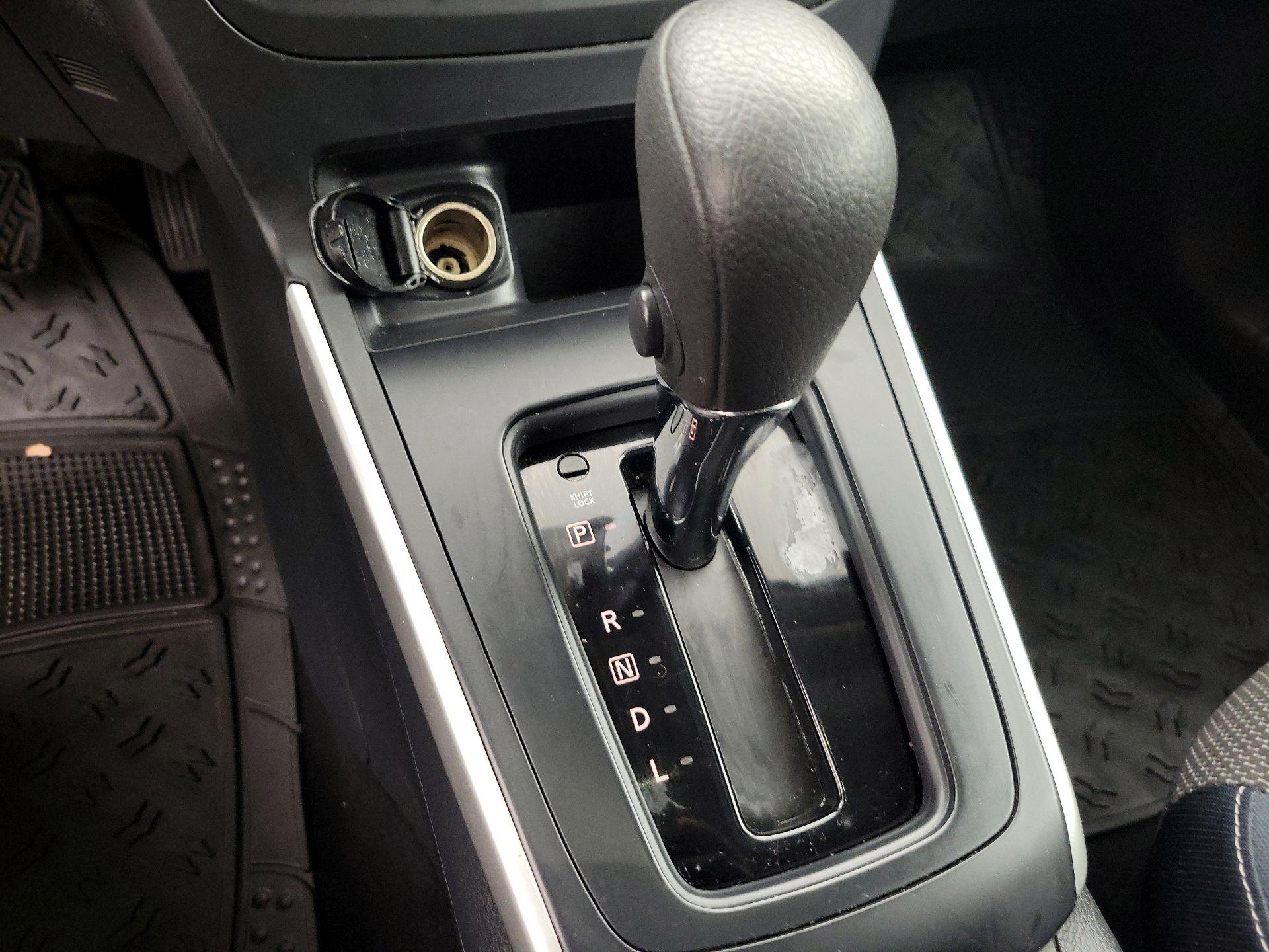 Thumbnail: 2017 Nissan Sentra - 16