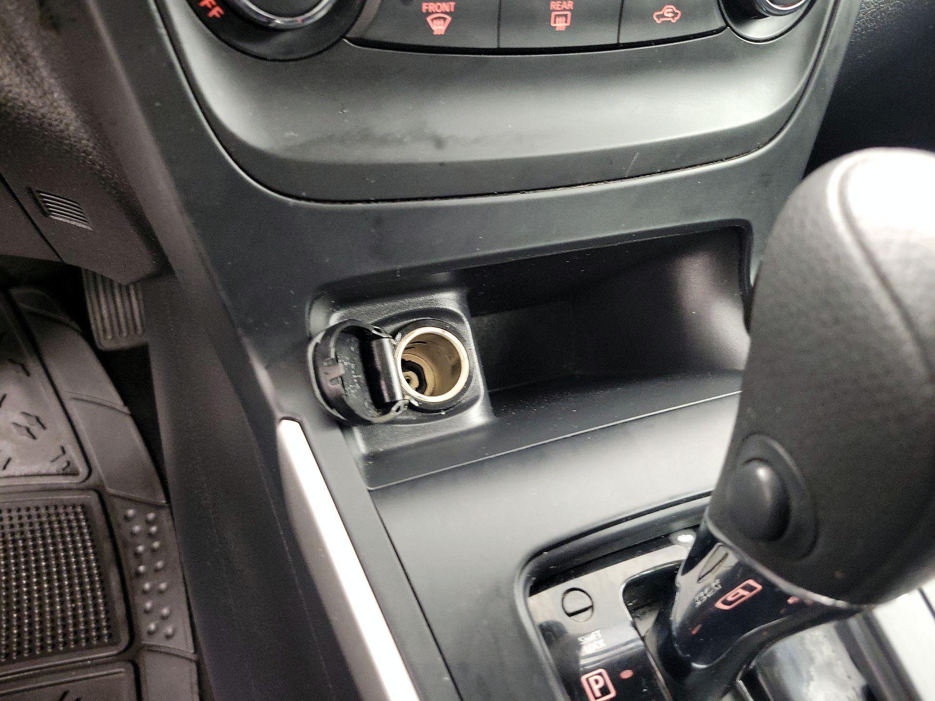 Thumbnail: 2017 Nissan Sentra - 17