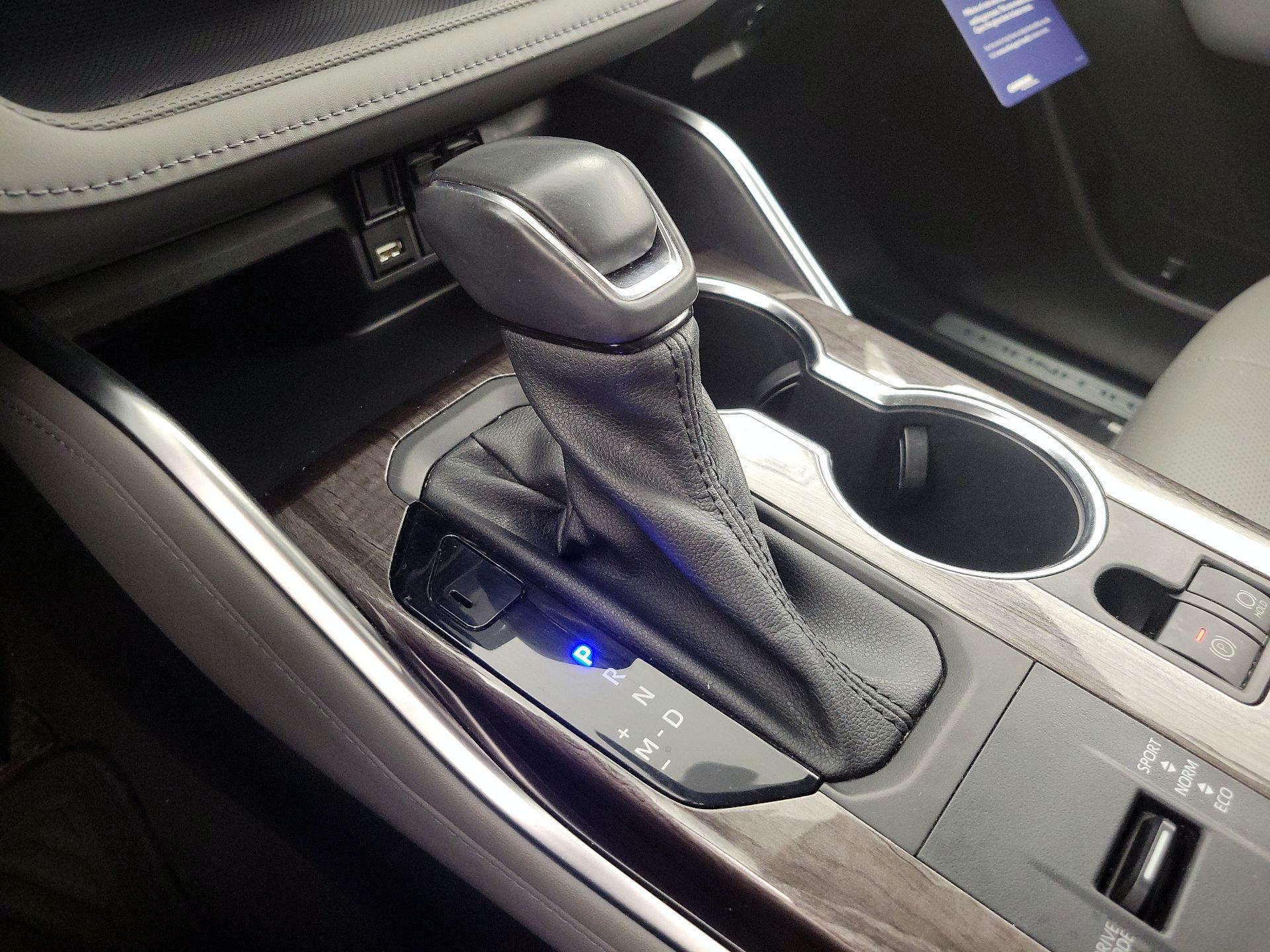 Thumbnail: 2021 Toyota Highlander - 18
