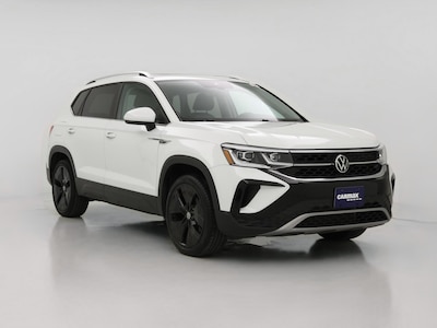 White 2022 Volkswagen Taos SEL