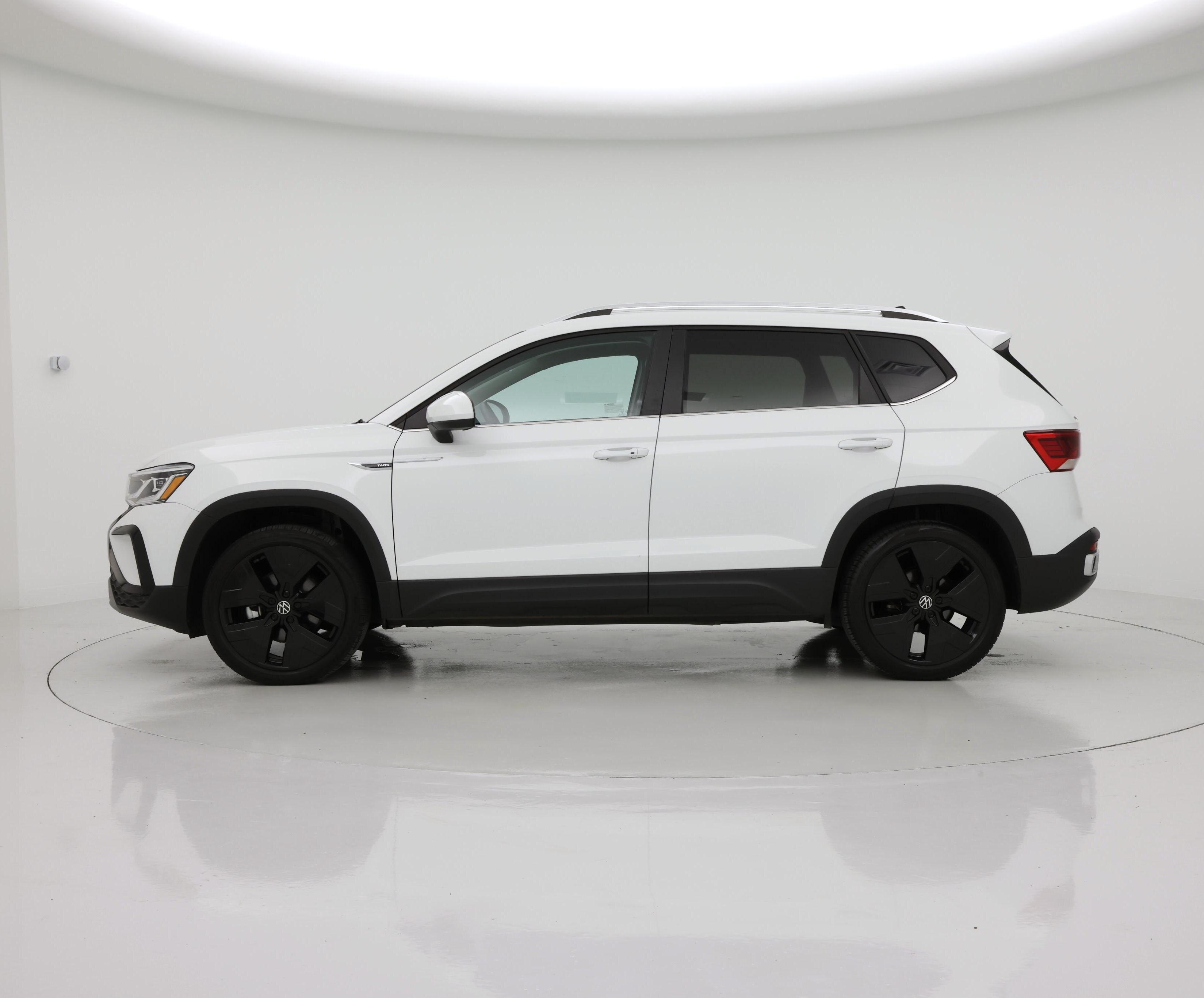 Thumbnail: 2022 Volkswagen Taos - 3