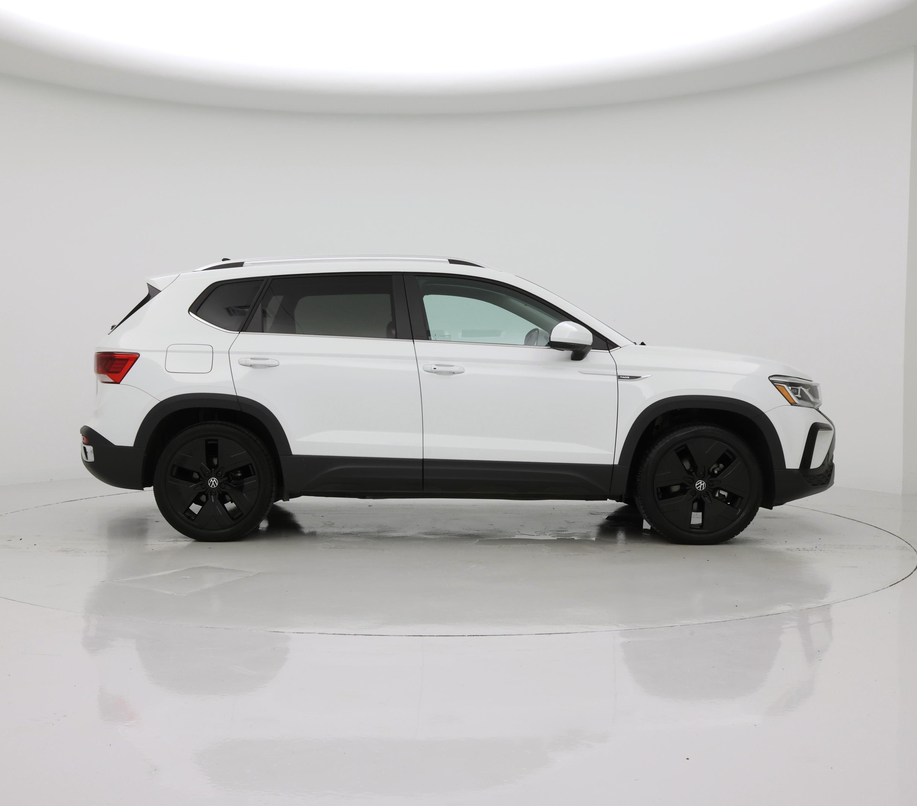 Thumbnail: 2022 Volkswagen Taos - 7