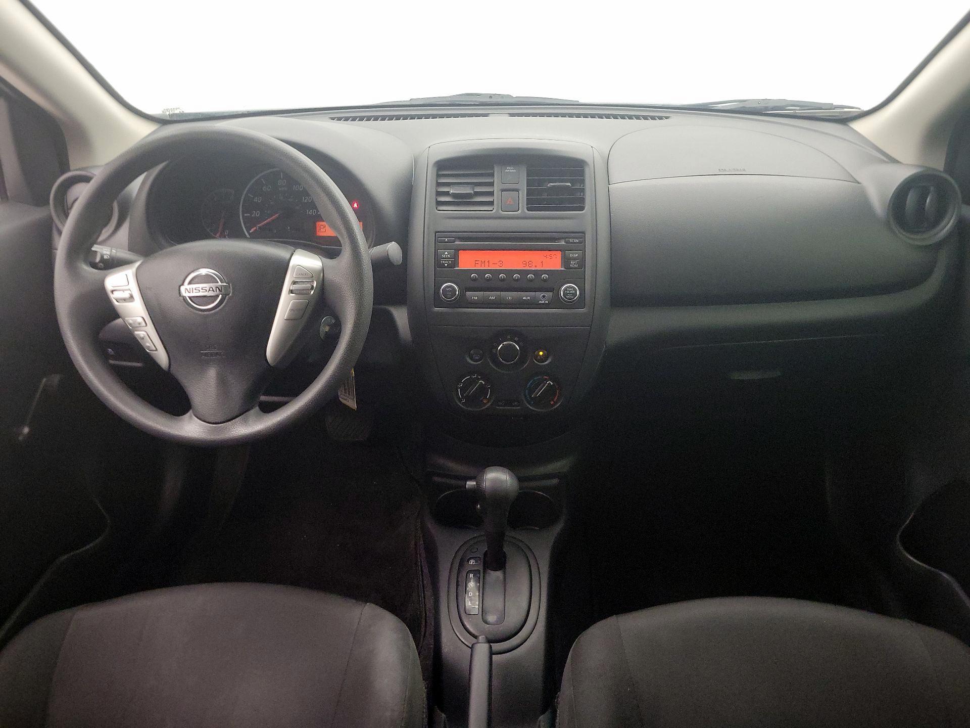 Thumbnail: 2016 Nissan Versa - 9