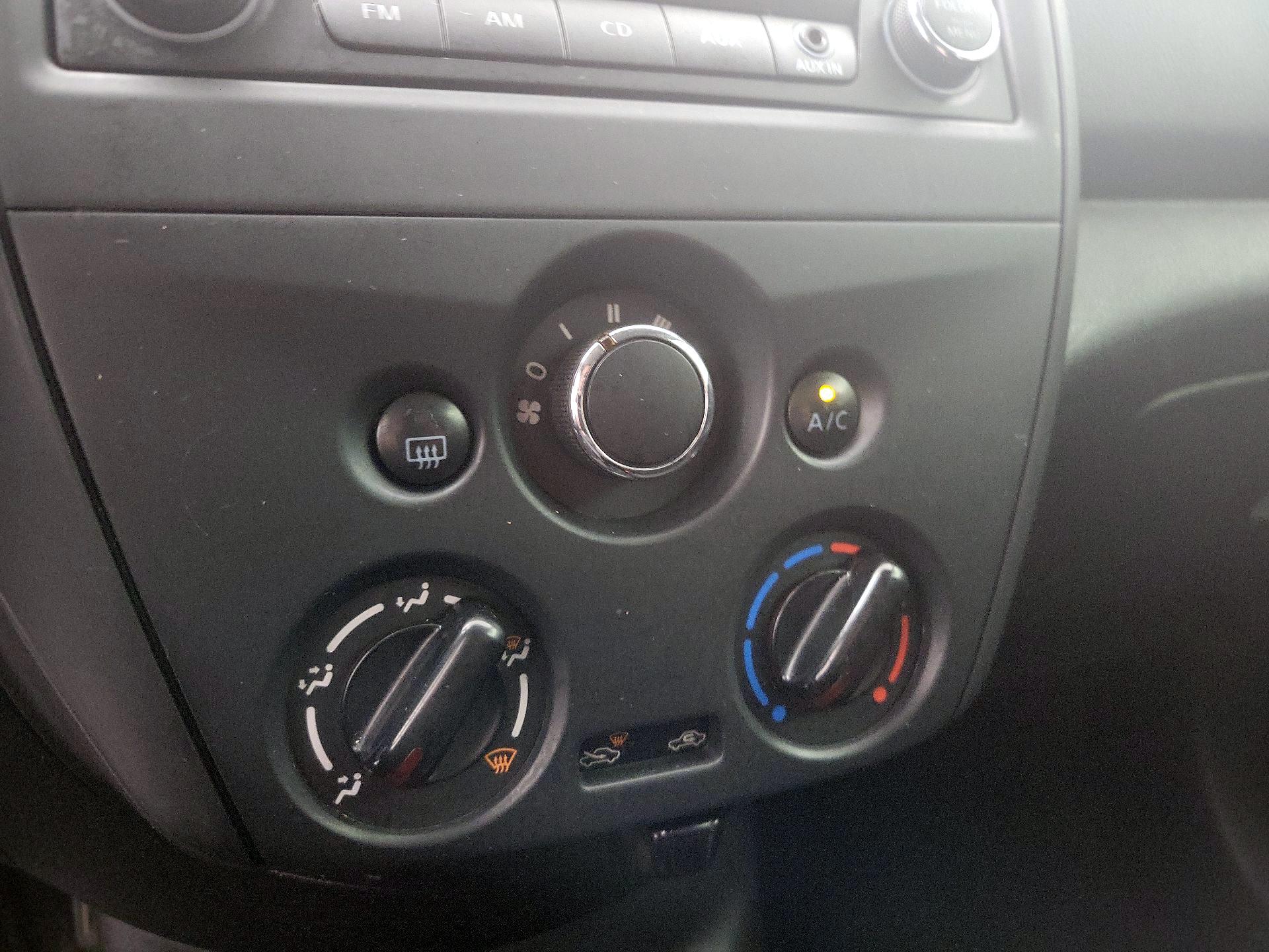 Thumbnail: 2016 Nissan Versa - 15