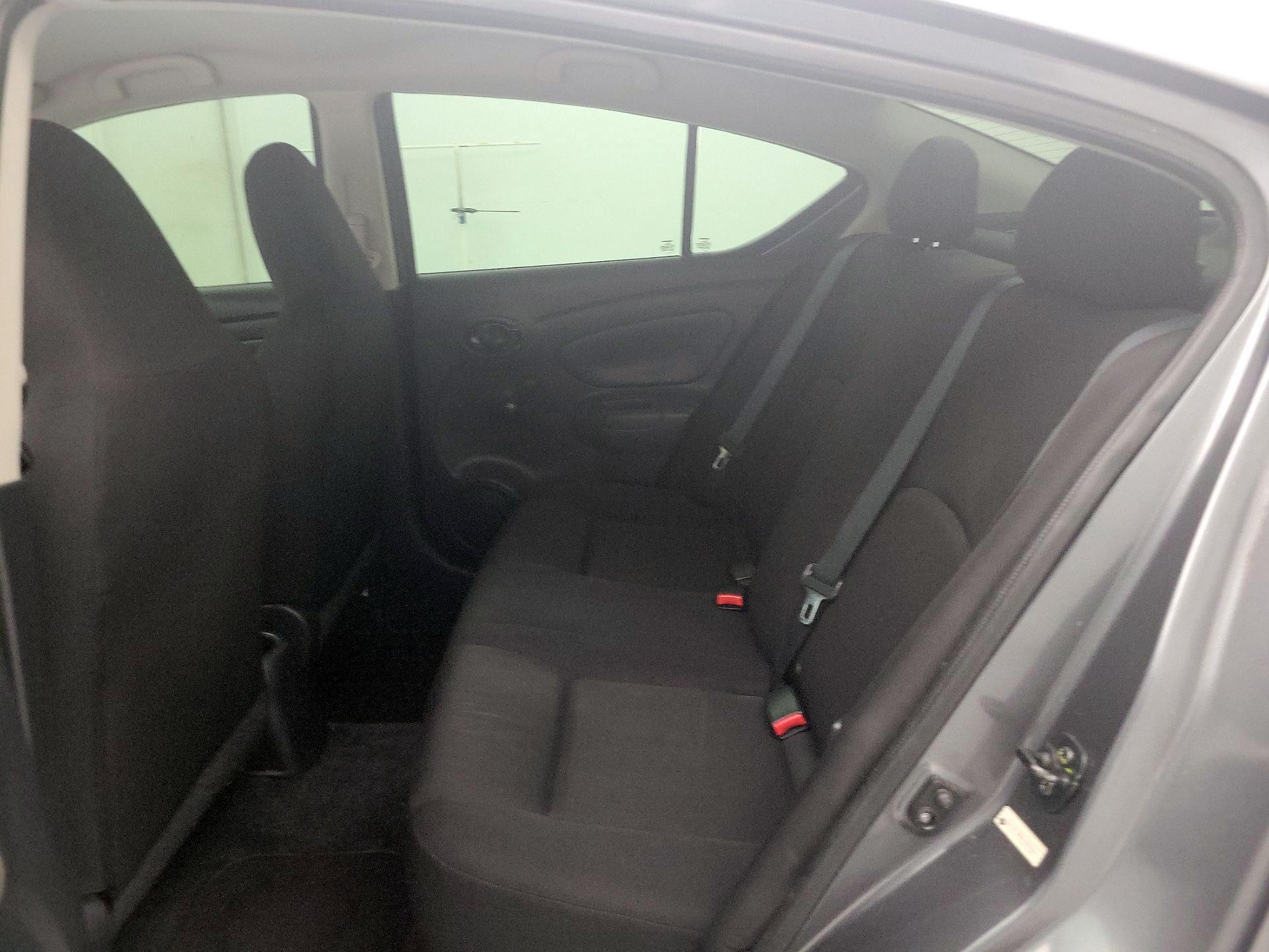 Thumbnail: 2016 Nissan Versa - 18
