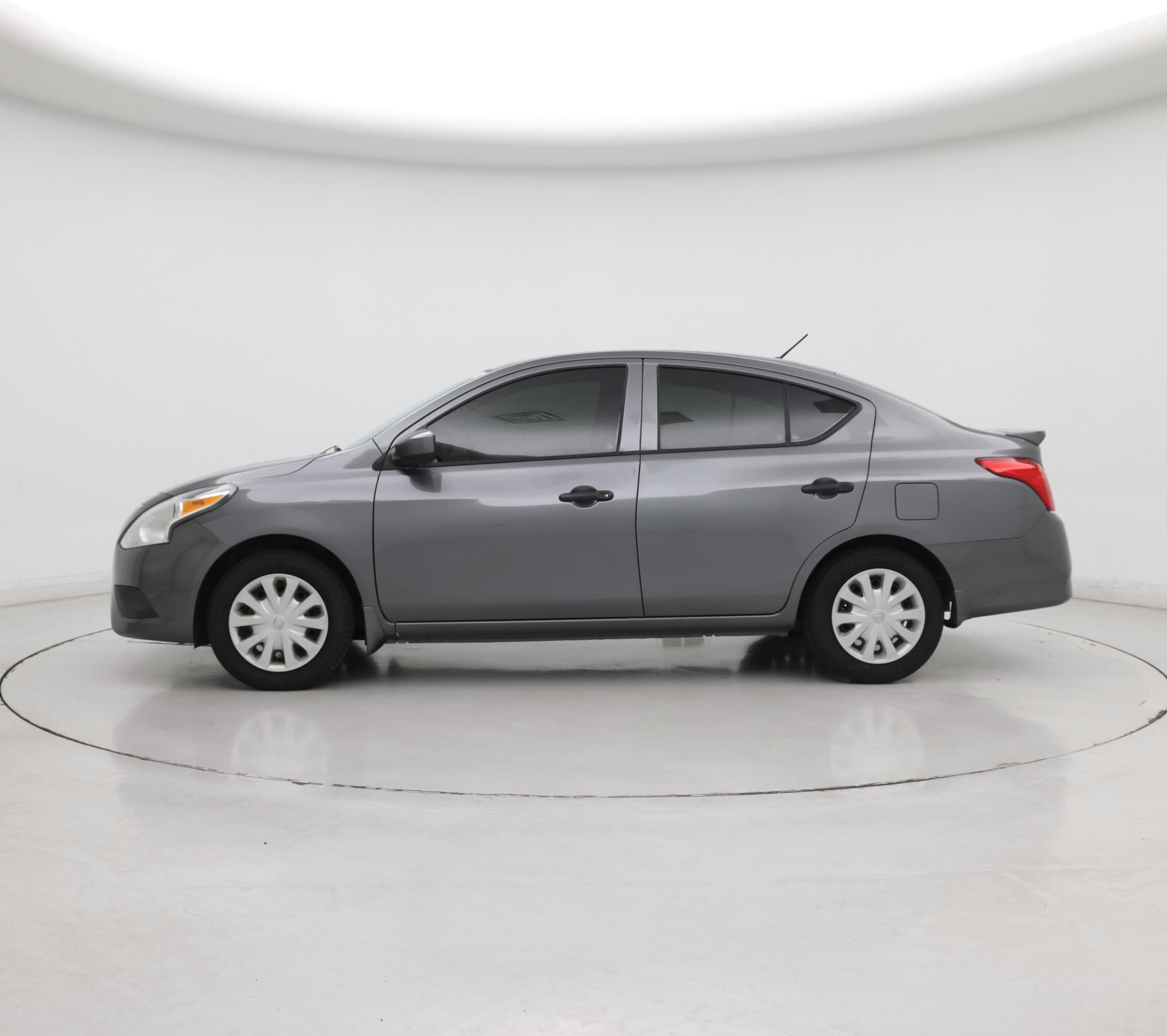 Thumbnail: 2016 Nissan Versa - 3