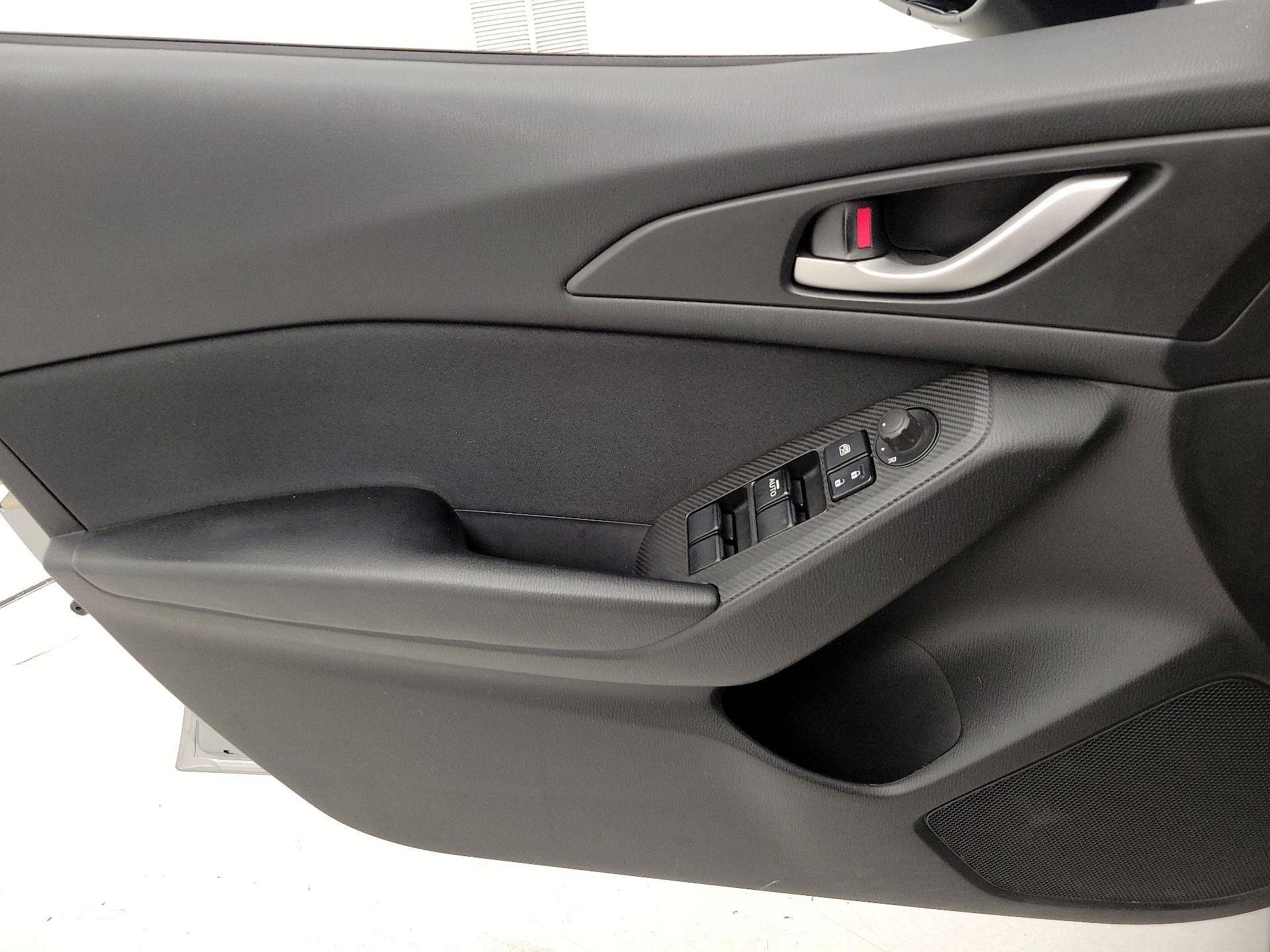 Thumbnail: 2014 Mazda Mazda3 - 12