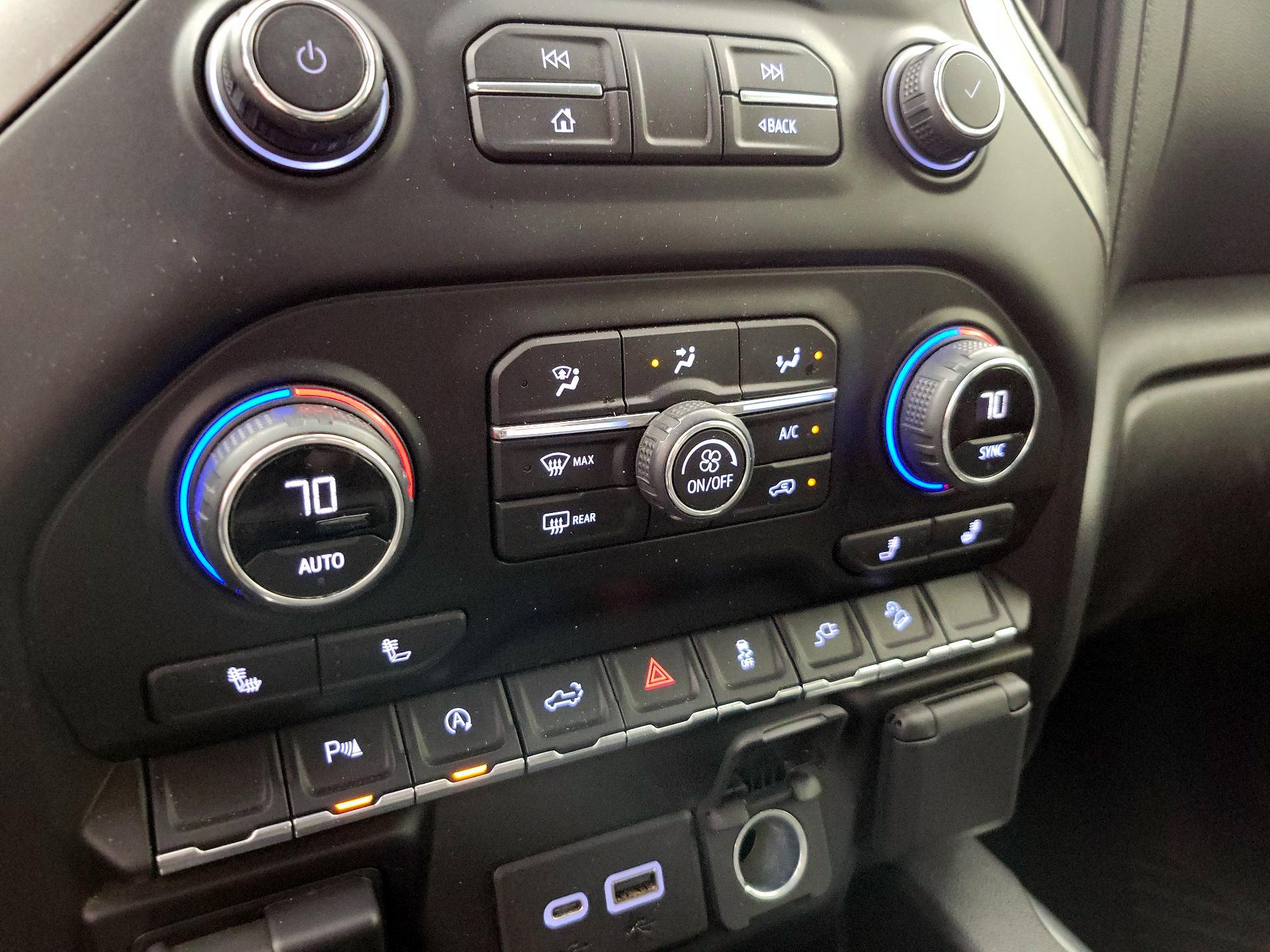 Thumbnail: 2020 Chevrolet Silverado 1500 - 16