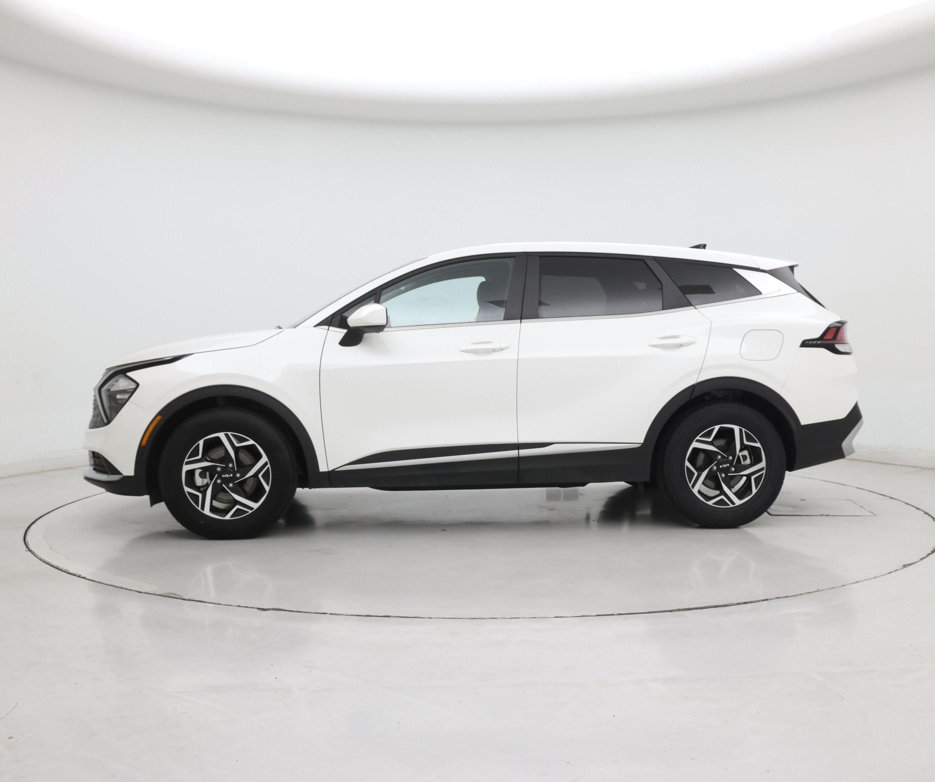 Thumbnail: 2023 Kia Sportage - 3