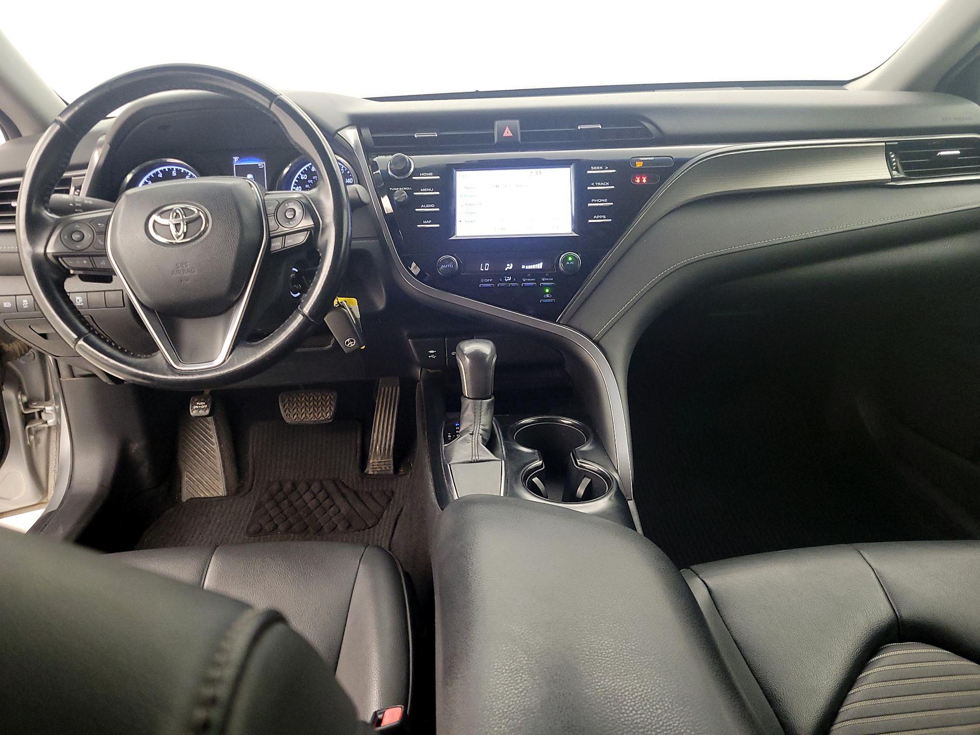 Thumbnail: 2019 Toyota Camry - 9