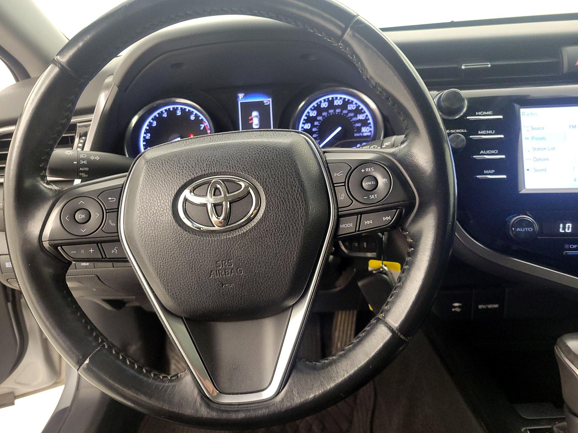 Thumbnail: 2019 Toyota Camry - 10