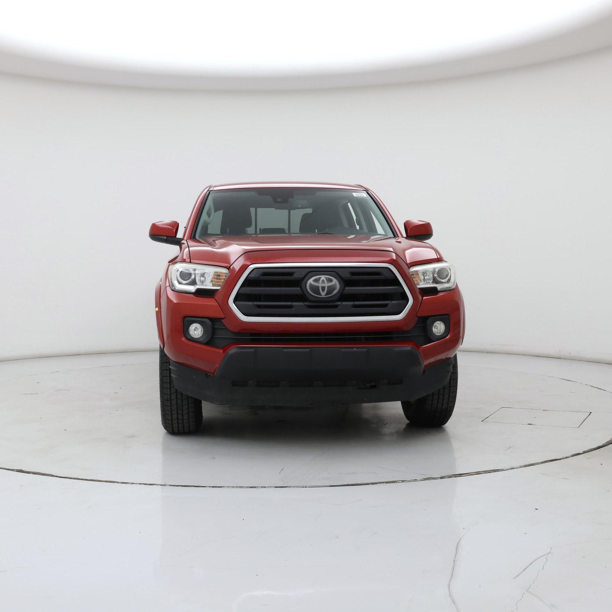 Thumbnail: 2018 Toyota Tacoma - 5