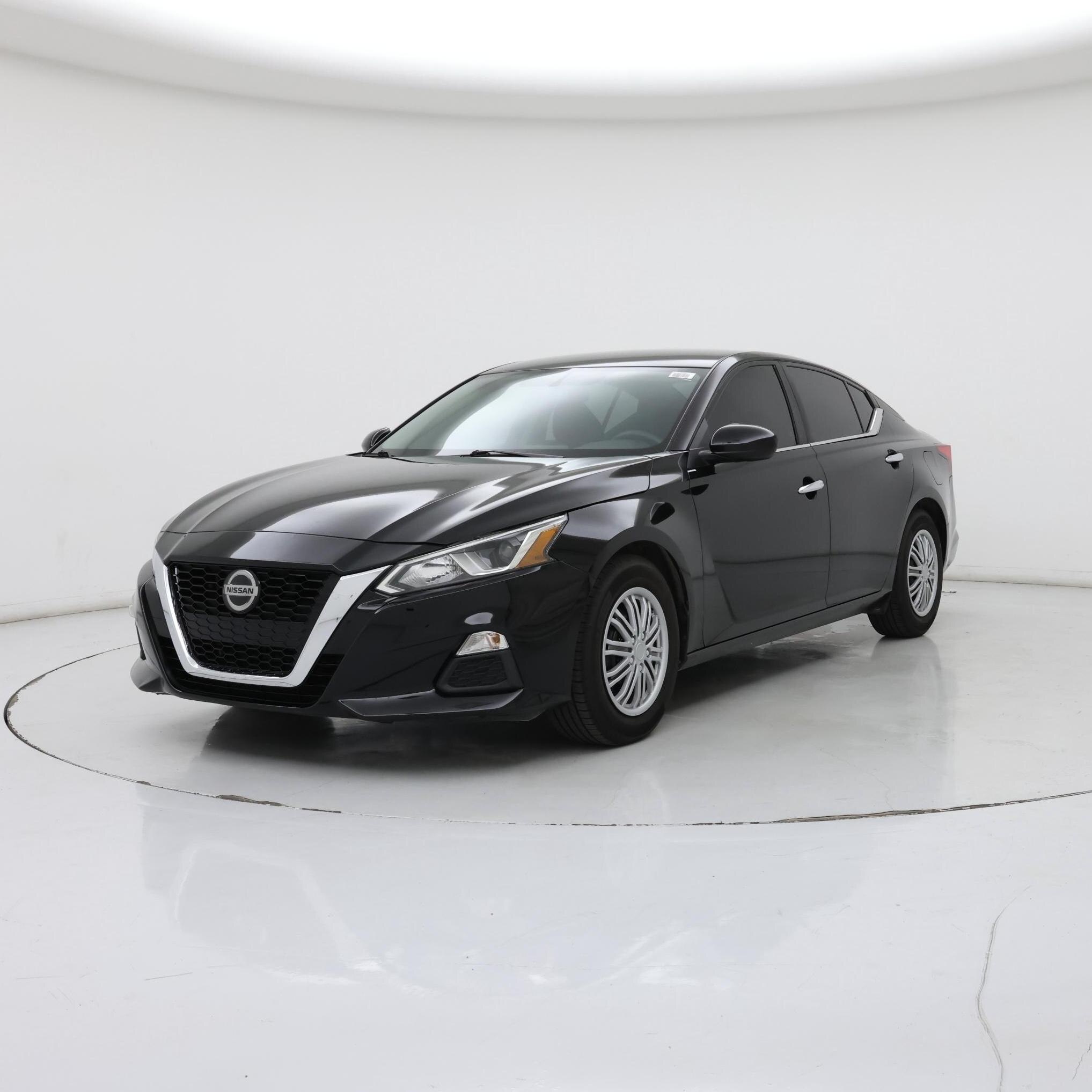 Thumbnail: 2020 Nissan Altima - 4