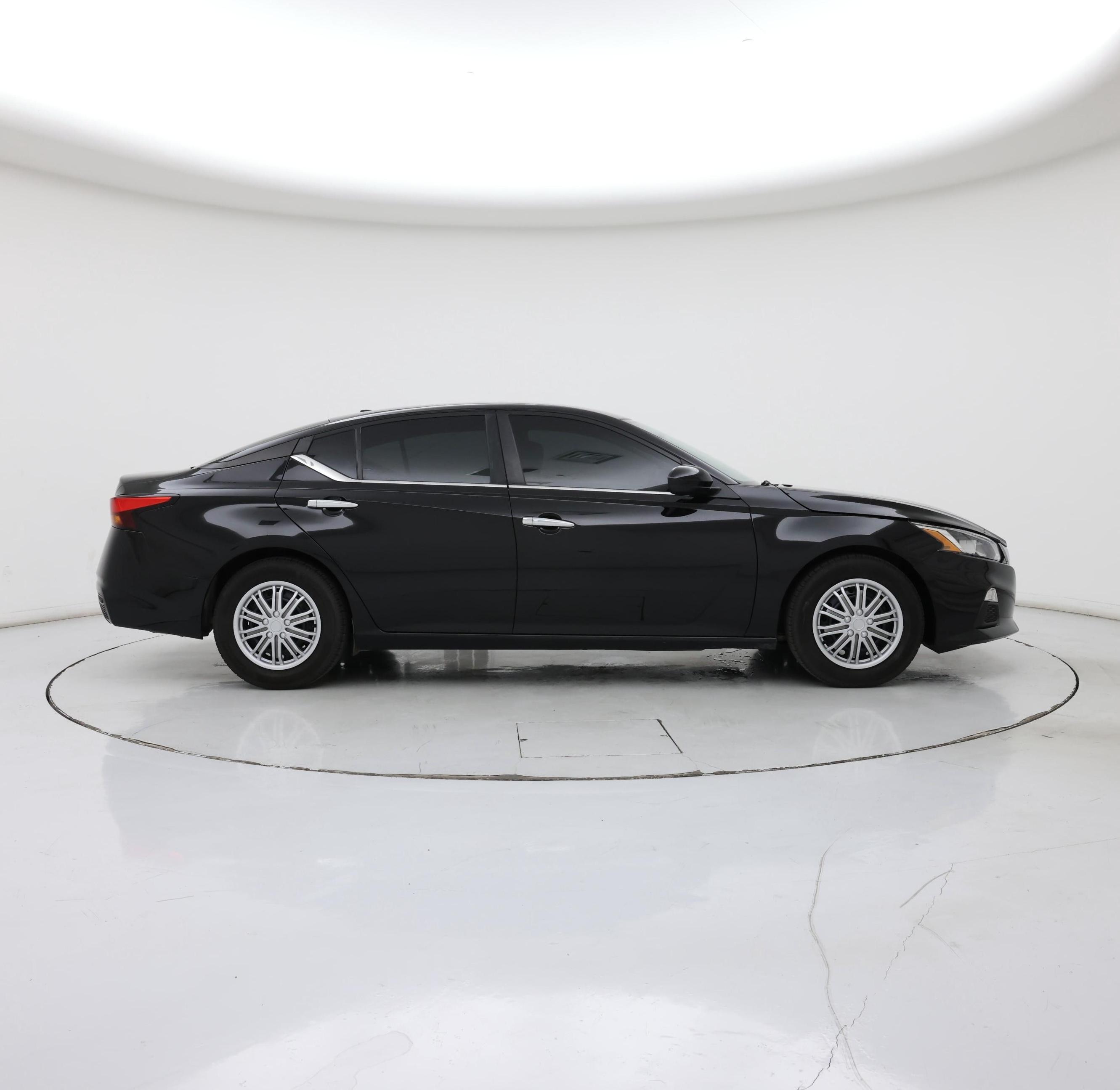 Thumbnail: 2020 Nissan Altima - 7