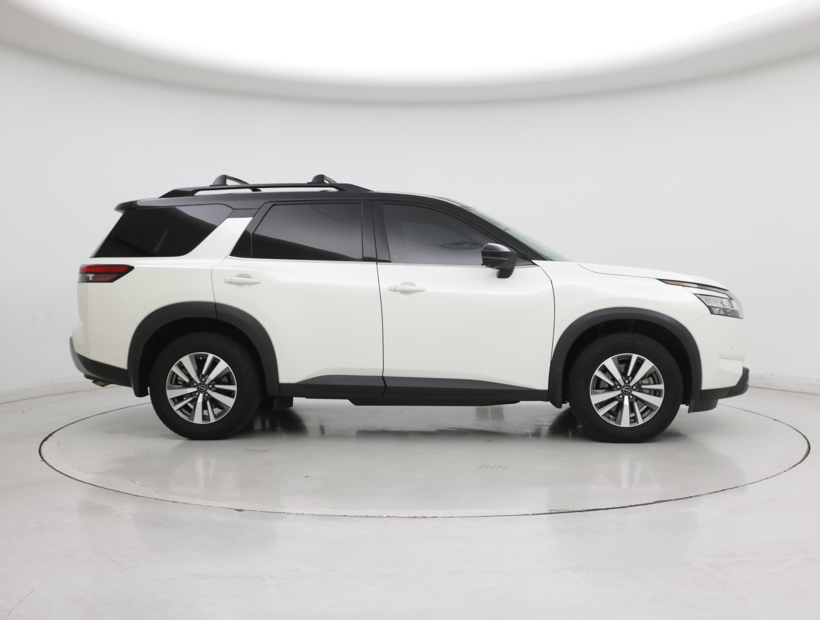 Thumbnail: 2022 Nissan Pathfinder - 7
