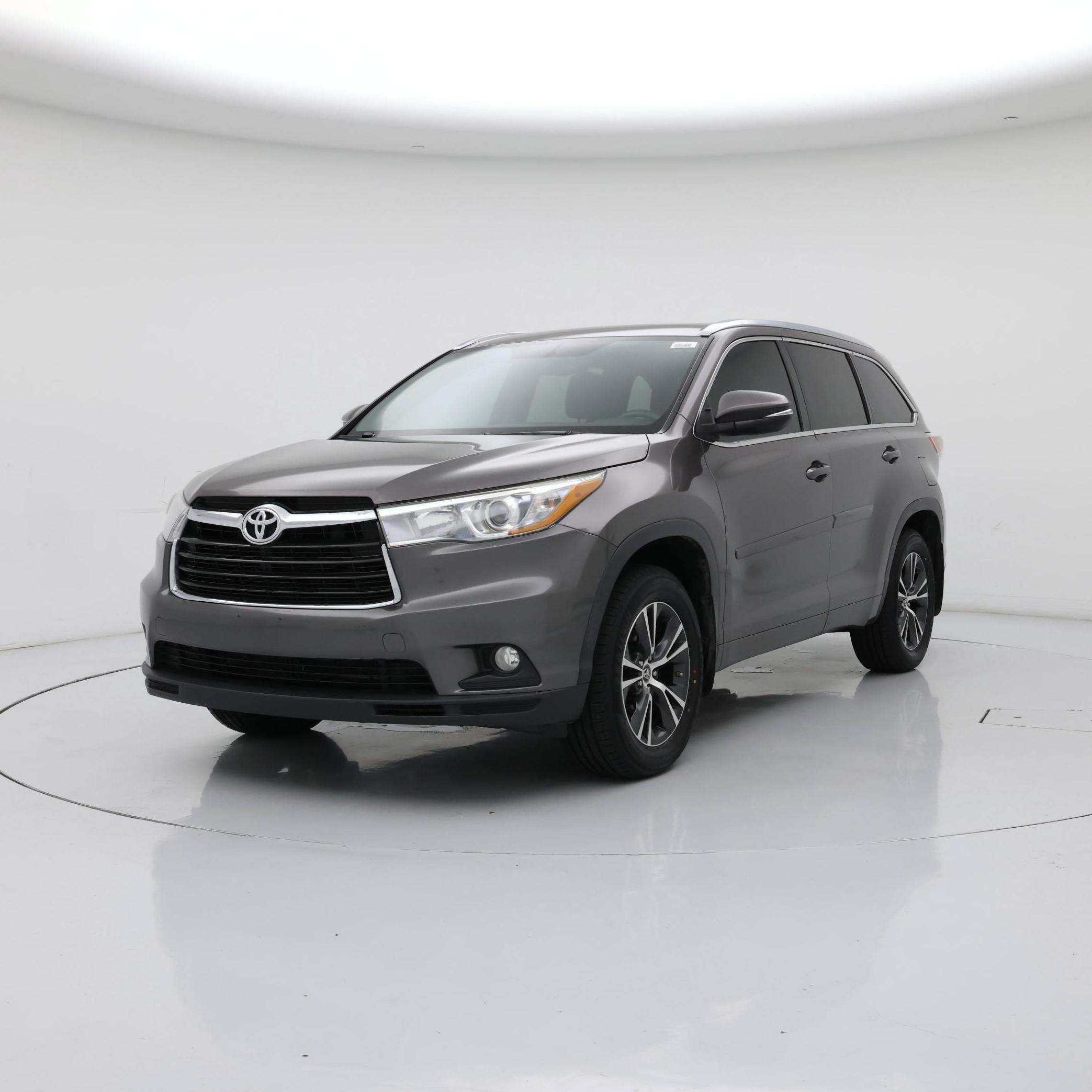 Thumbnail: 2016 Toyota Highlander - 4